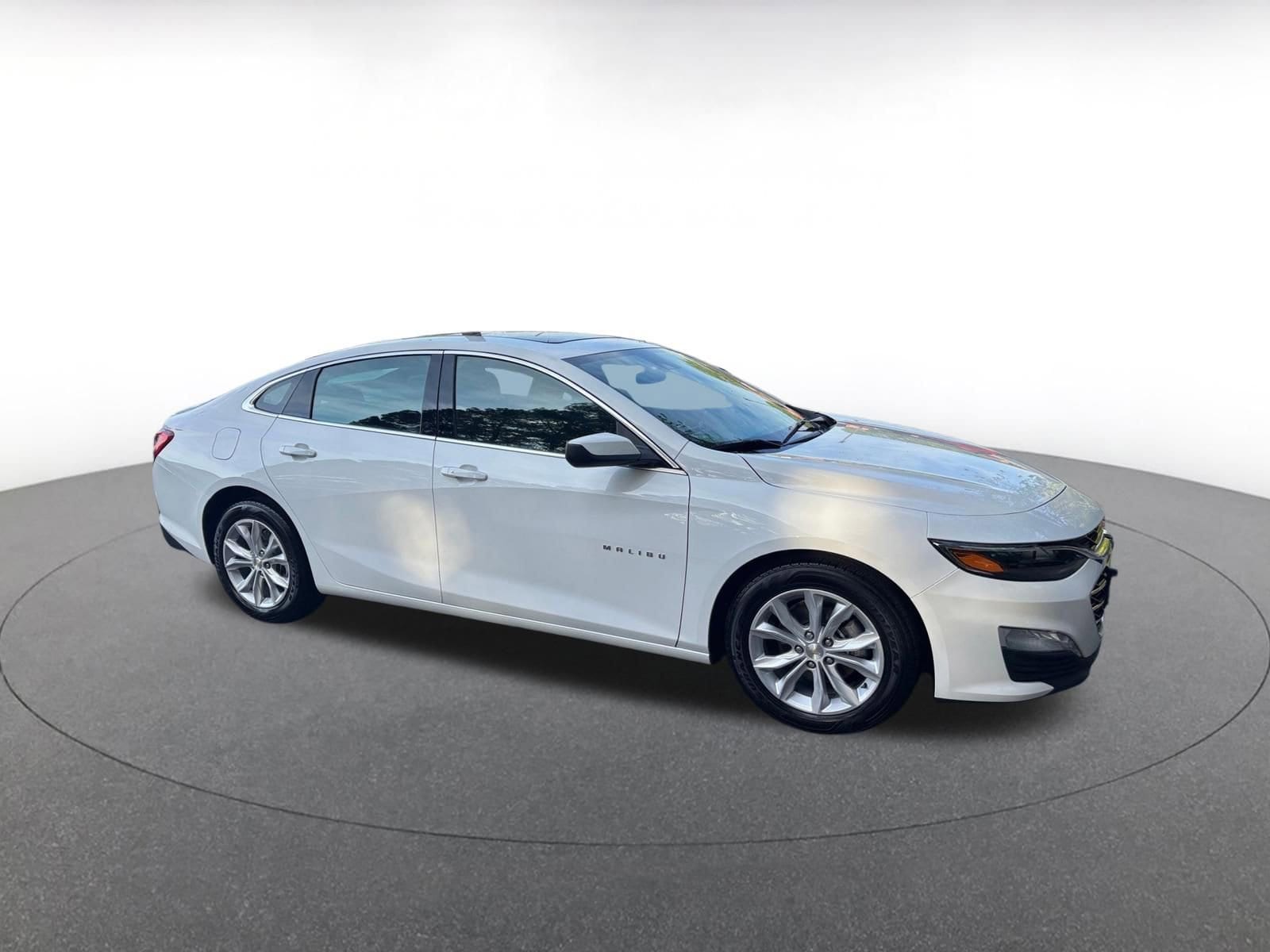 Thumbnail: 2024 Chevrolet Malibu - 1