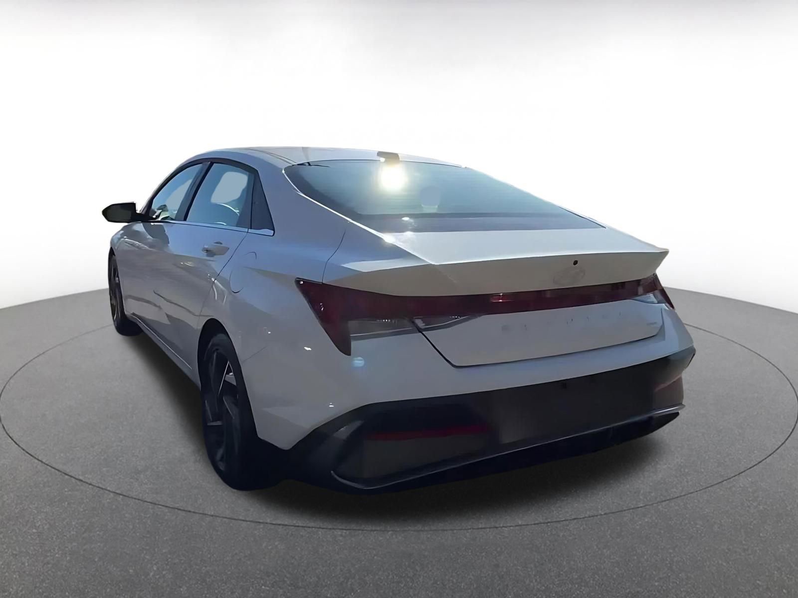 Thumbnail: 2025 Hyundai Elantra - 11