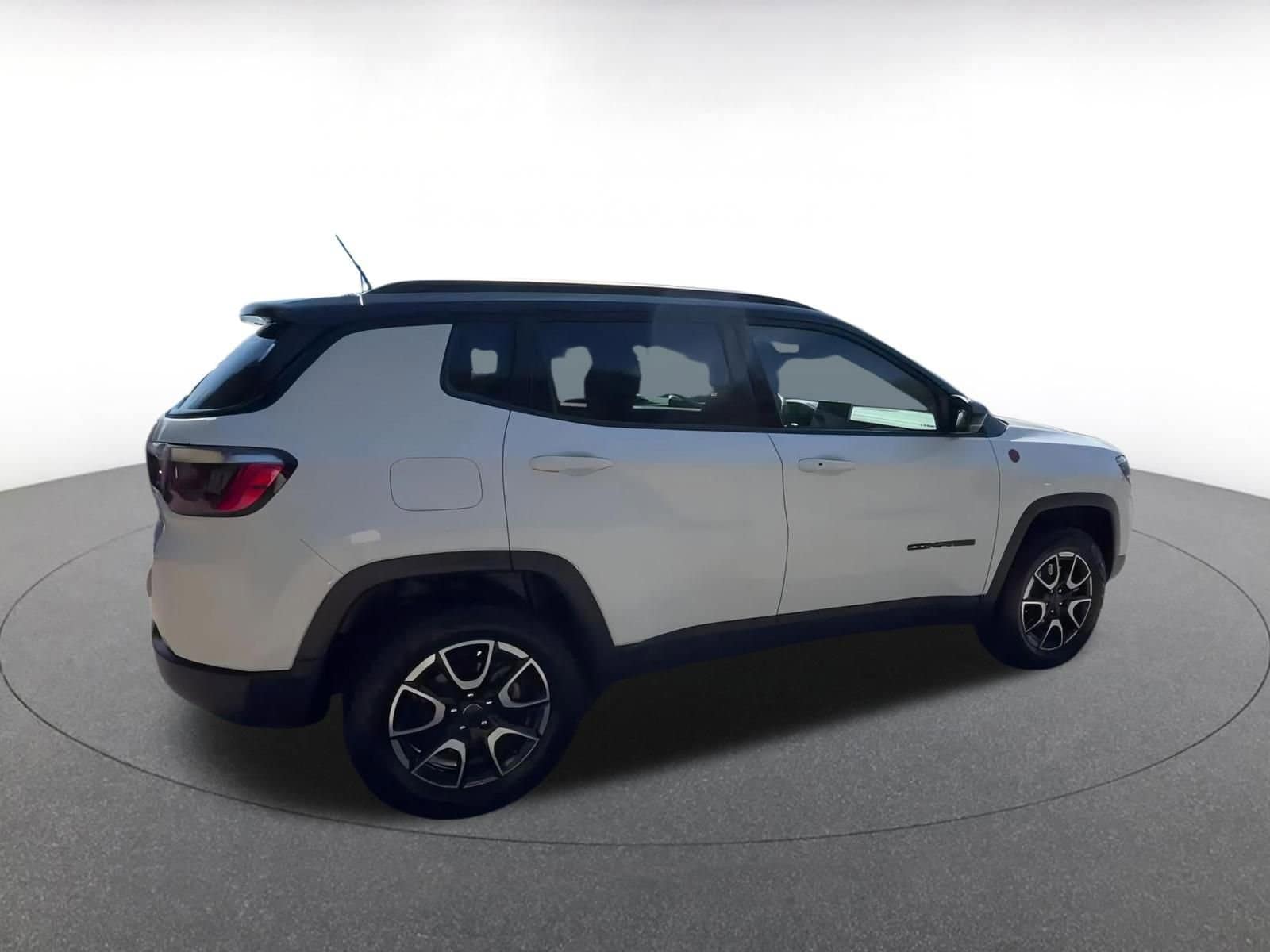 Thumbnail: 2025 Jeep Compass - 15