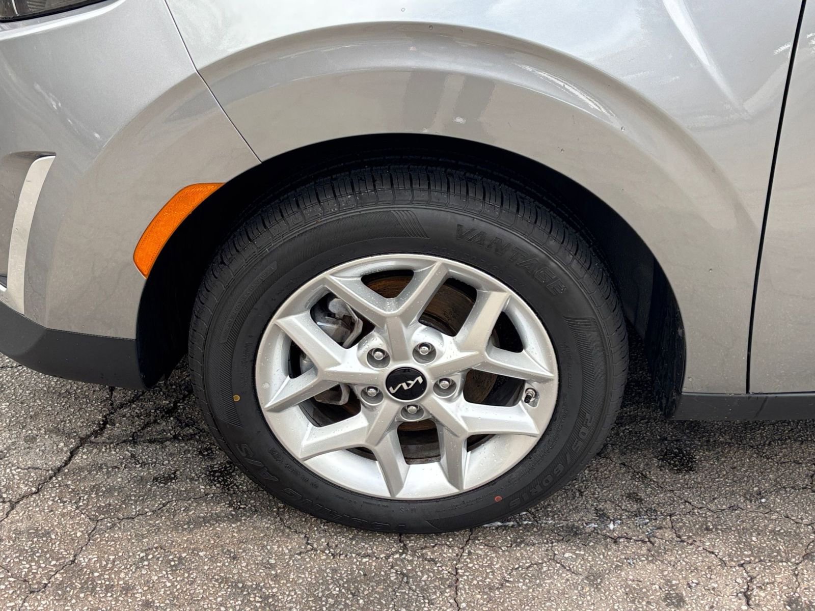 Thumbnail: 2025 Kia Soul - 30