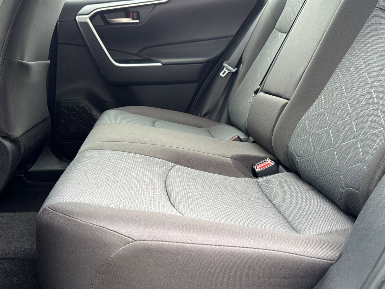 Thumbnail: 2025 Toyota RAV4 - 25