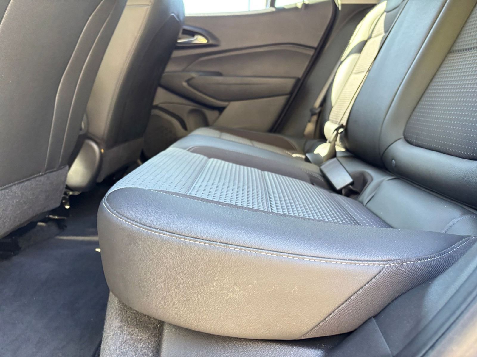 Thumbnail: 2025 Chevrolet Trax - 27