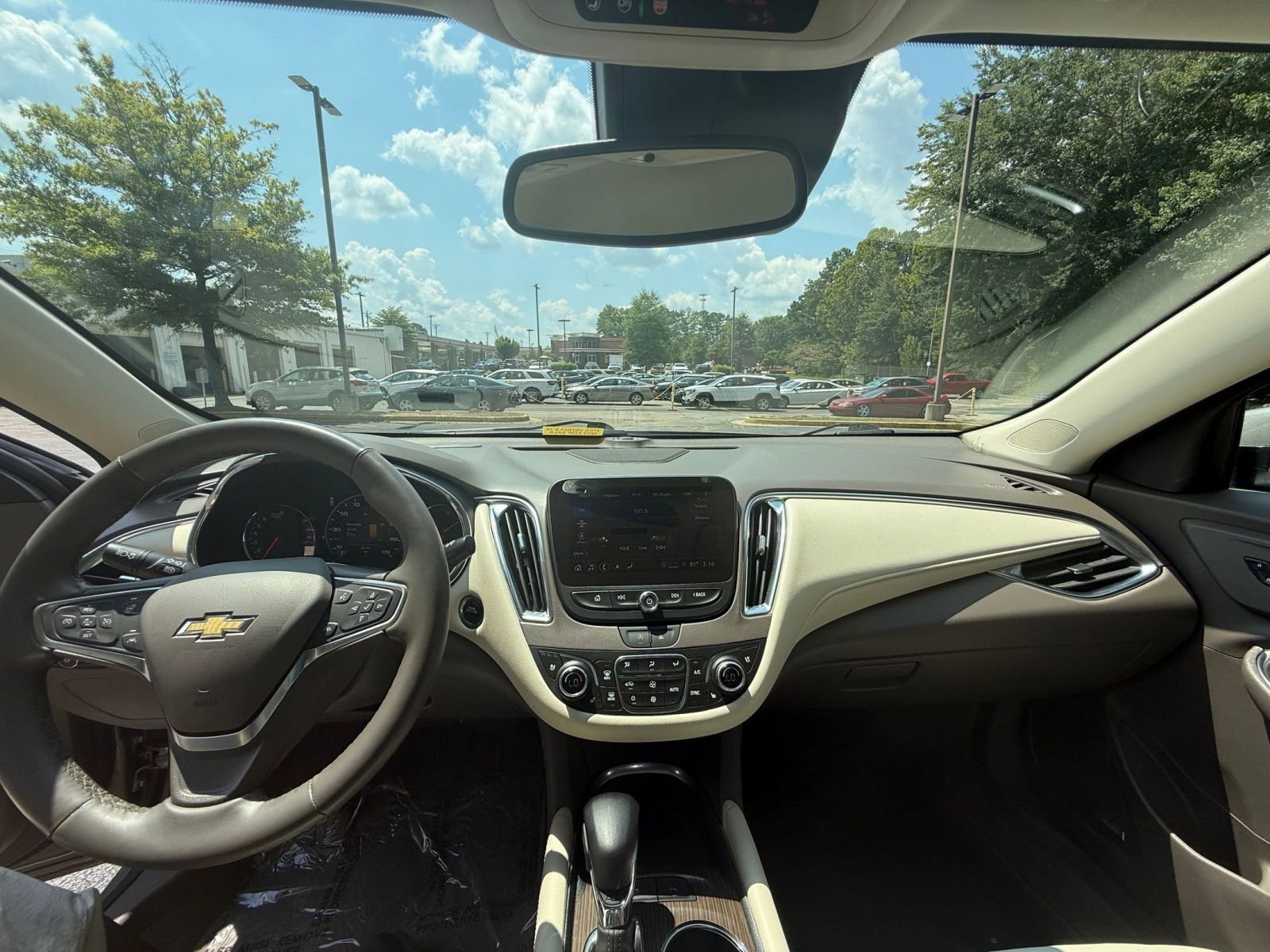 Thumbnail: 2024 Chevrolet Malibu - 33