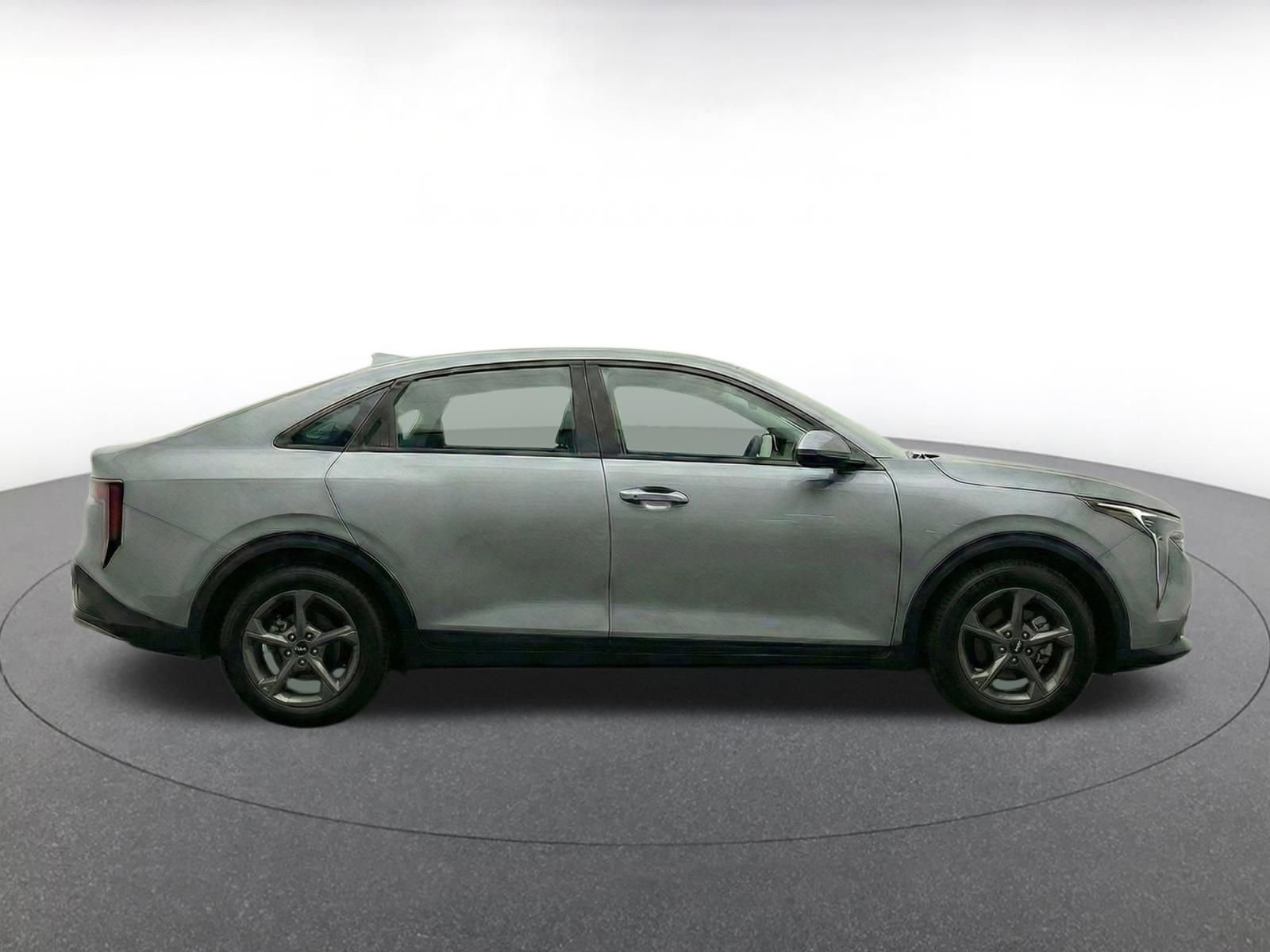 Thumbnail: 2025 Kia K4 - 10