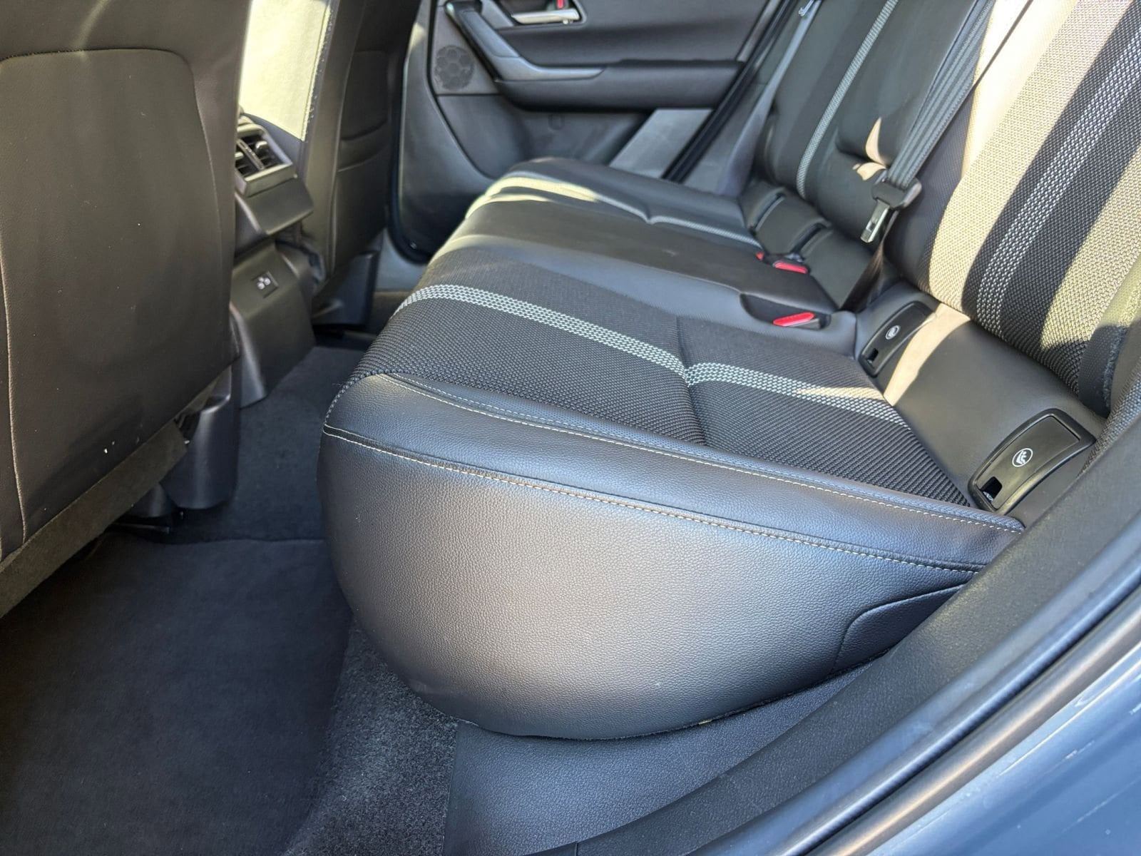 Thumbnail: 2025 Mazda CX-50 - 25