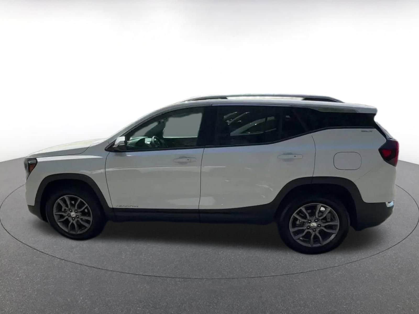 Thumbnail: 2024 GMC Terrain - 8