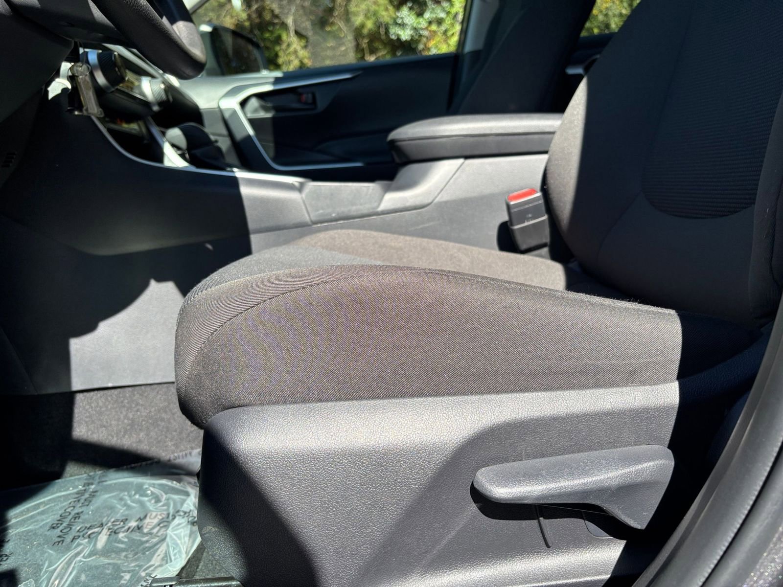 Thumbnail: 2025 Toyota RAV4 - 23