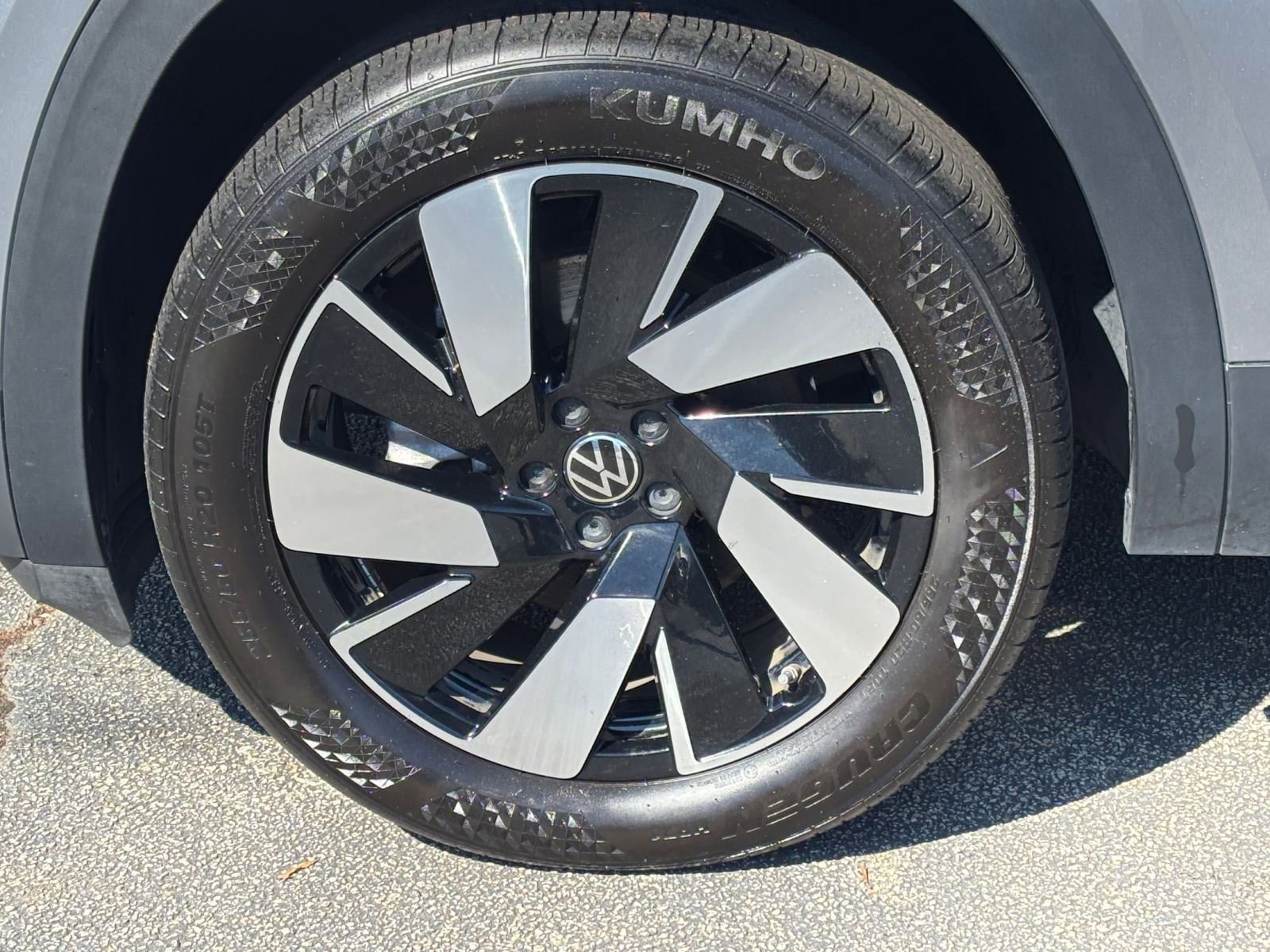 Thumbnail: 2025 Volkswagen Atlas - 32