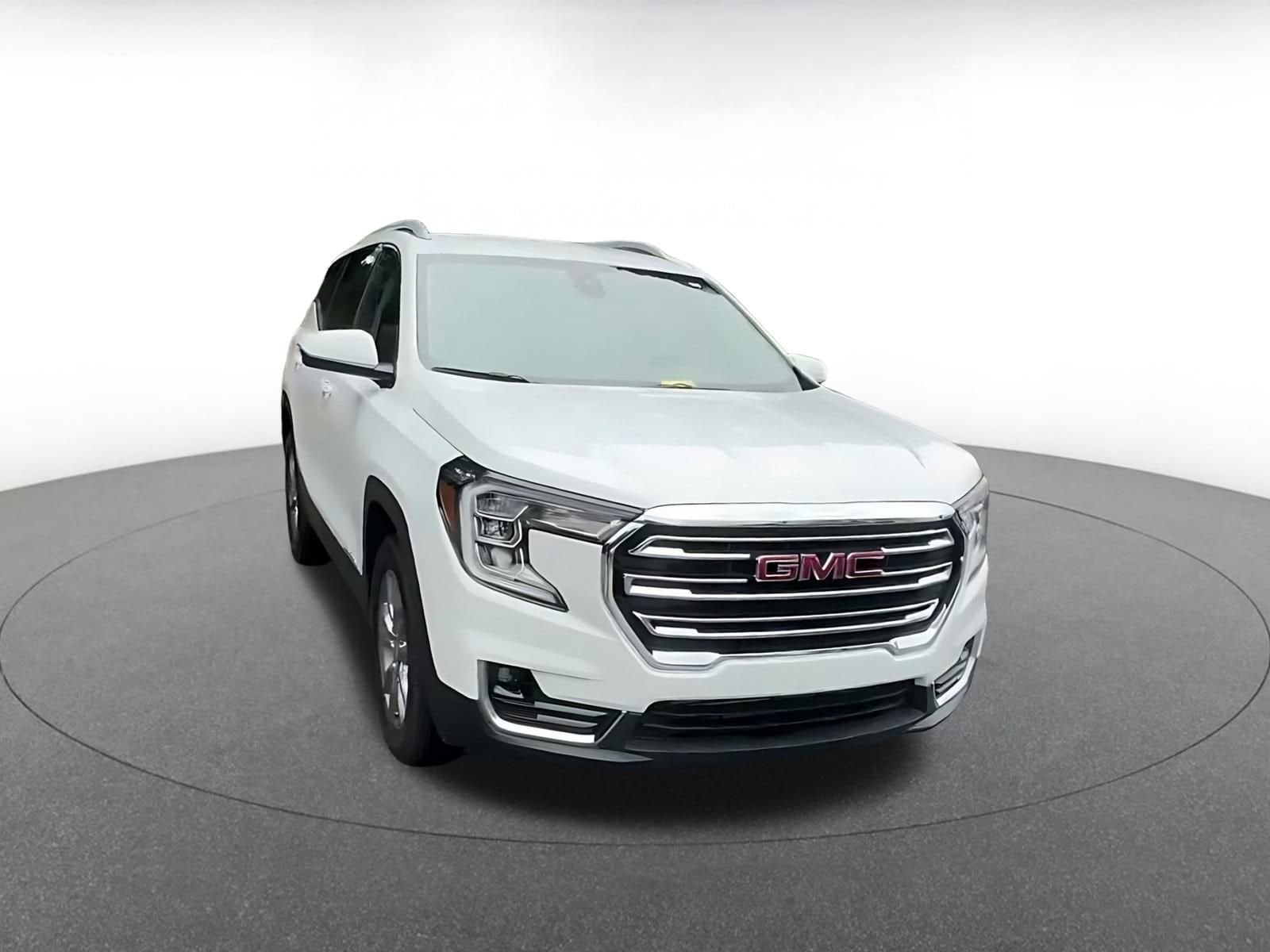 Thumbnail: 2024 GMC Terrain - 3