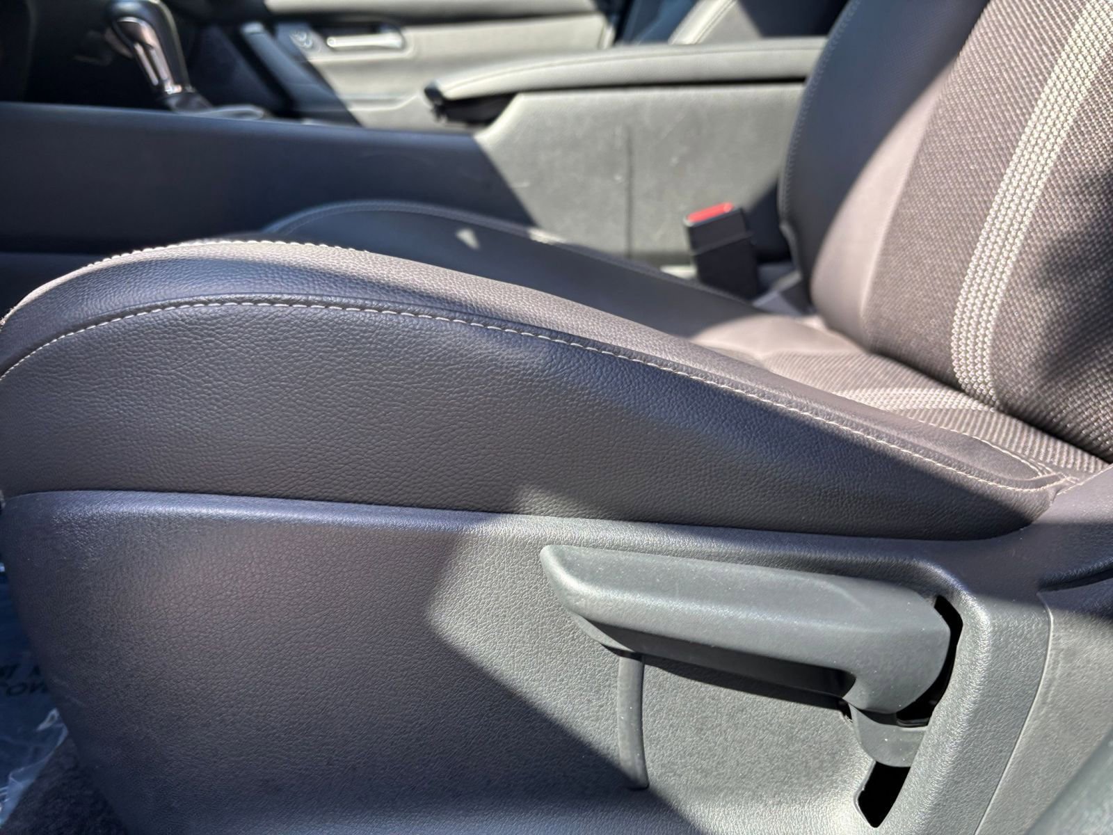 Thumbnail: 2025 Mazda CX-50 - 27