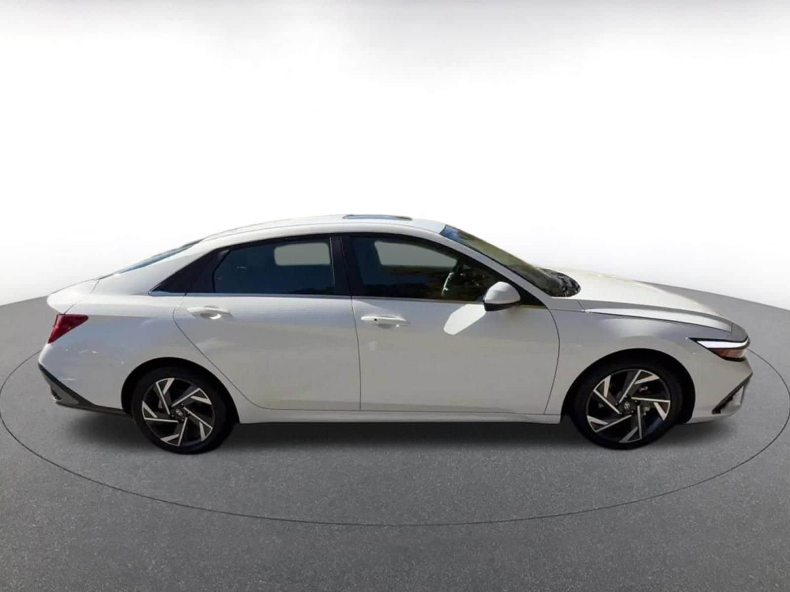 Thumbnail: 2025 Hyundai Elantra - 20