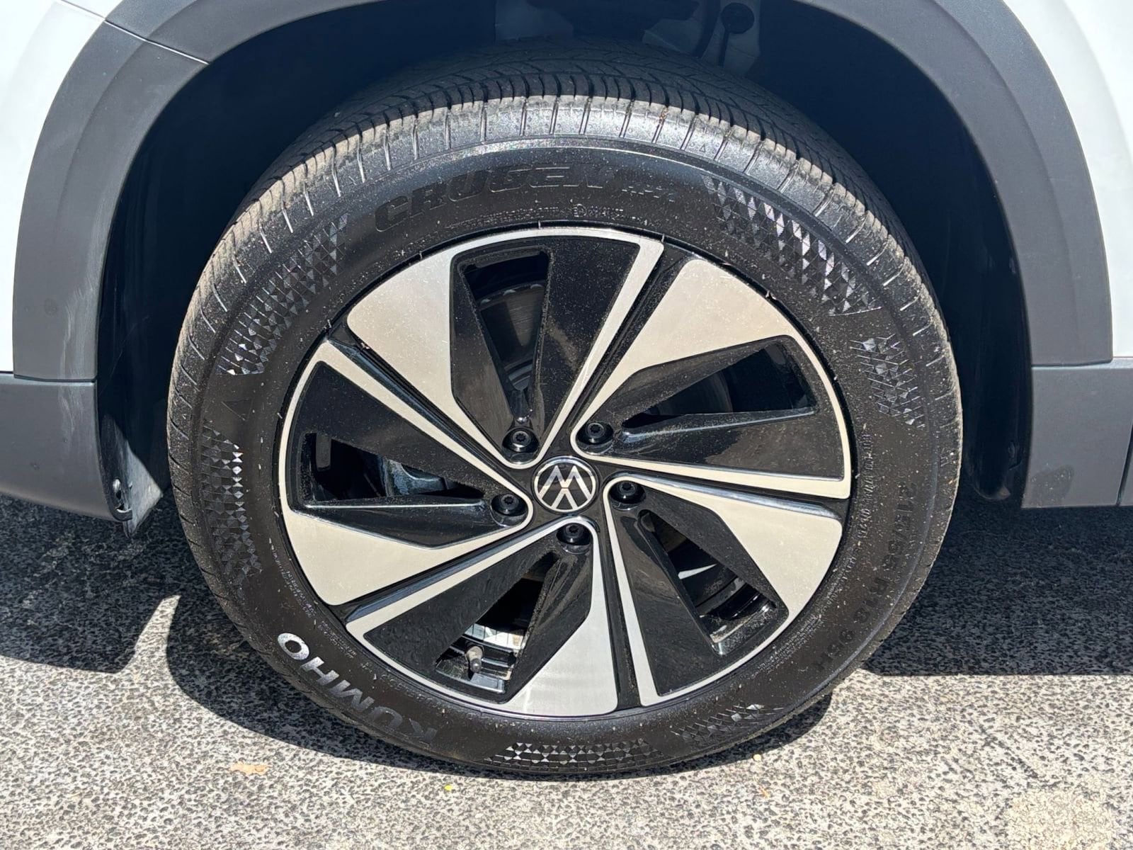 Thumbnail: 2025 Volkswagen Taos - 31