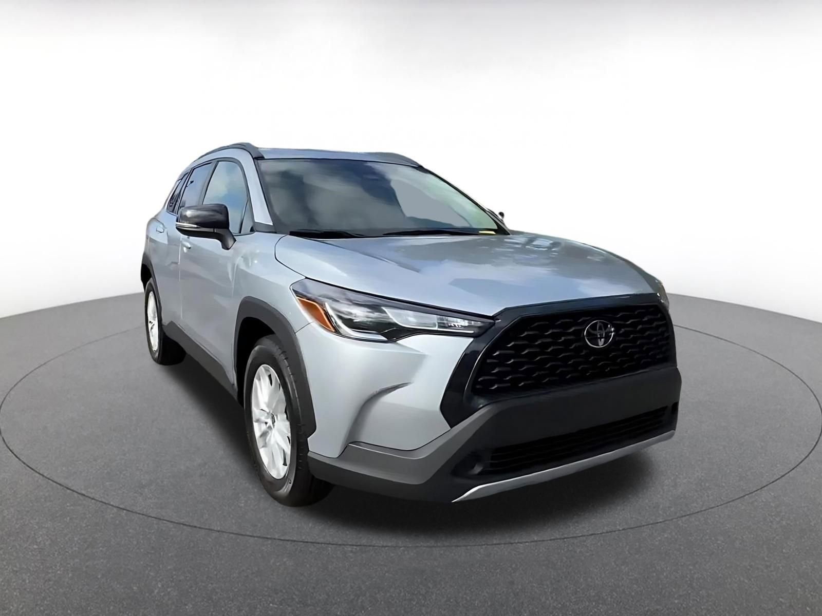 Thumbnail: 2025 Toyota Corolla Cross - 3