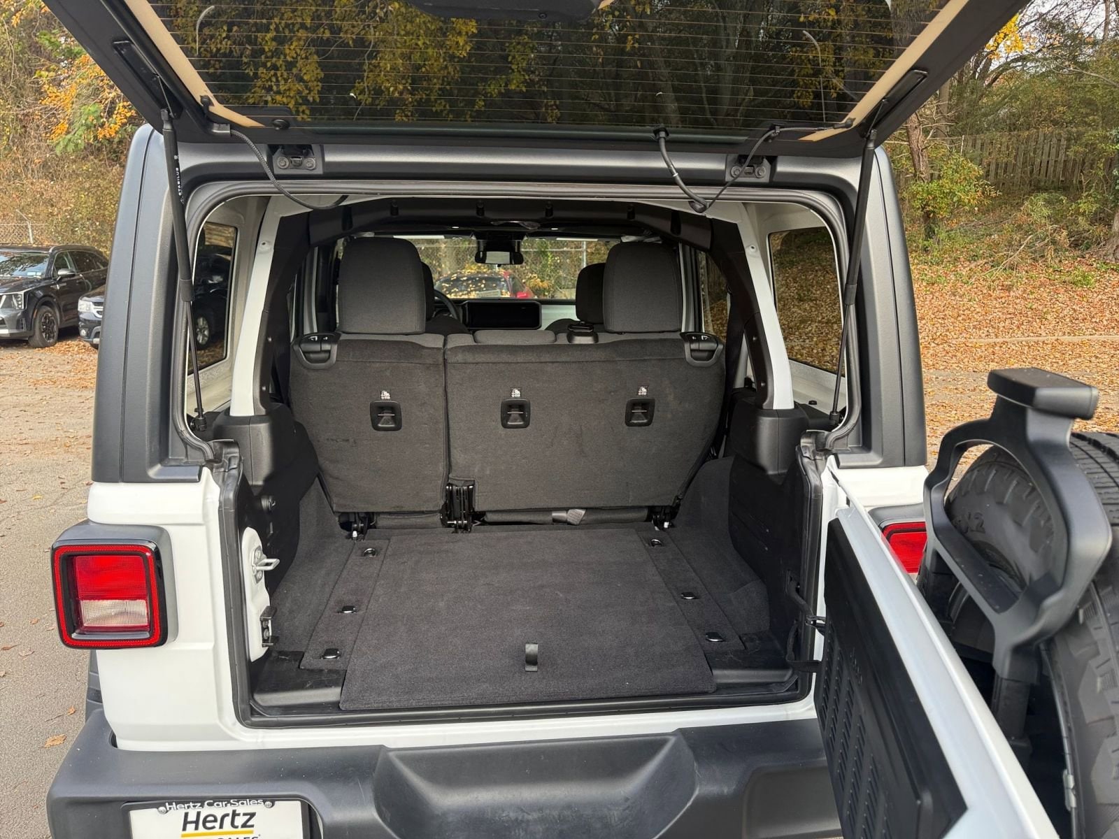 Thumbnail: 2025 Jeep Wrangler - 31