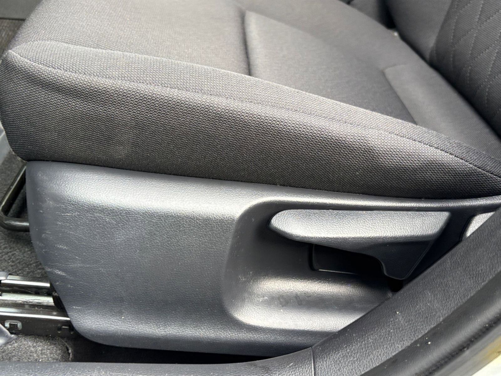 Thumbnail: 2025 Toyota Corolla - 22