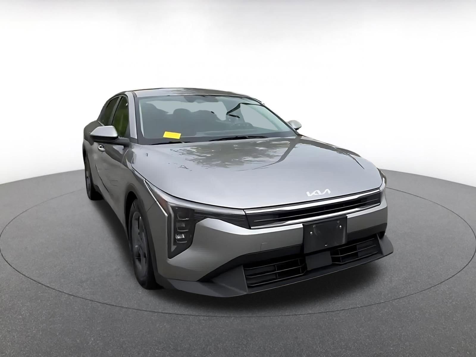 Thumbnail: 2025 Kia K4 - 3