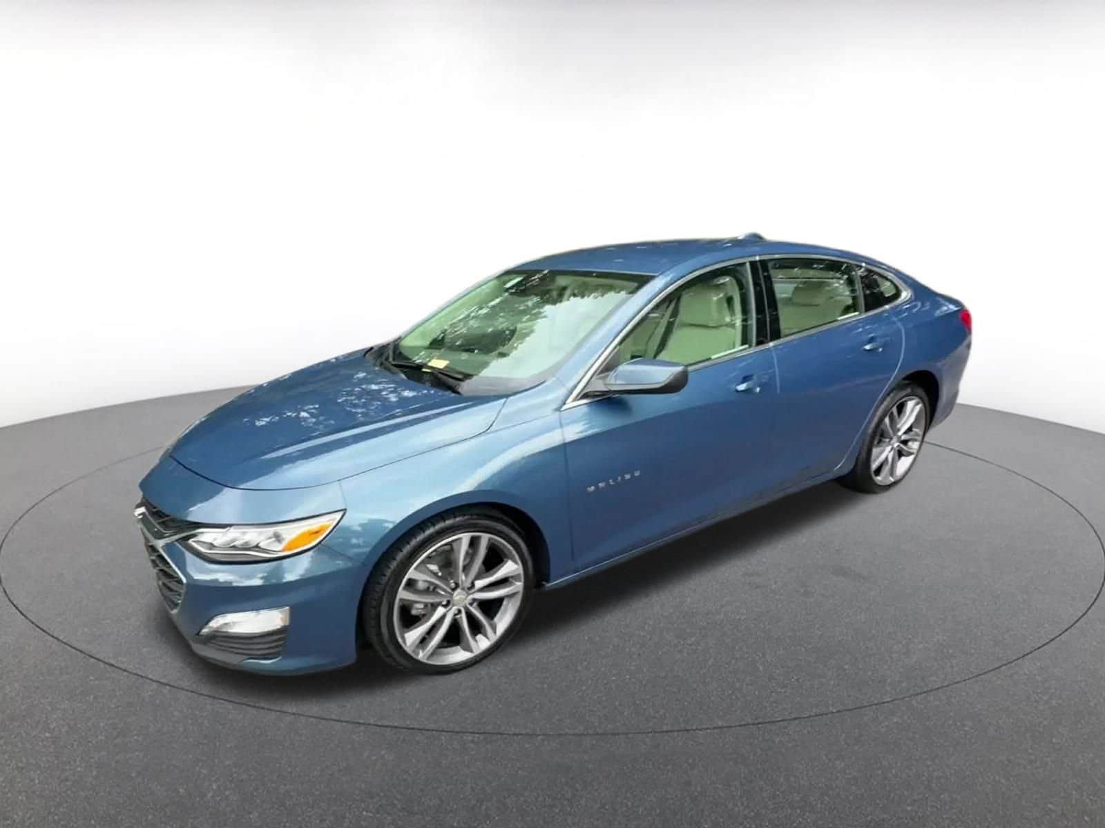 Thumbnail: 2024 Chevrolet Malibu - 7