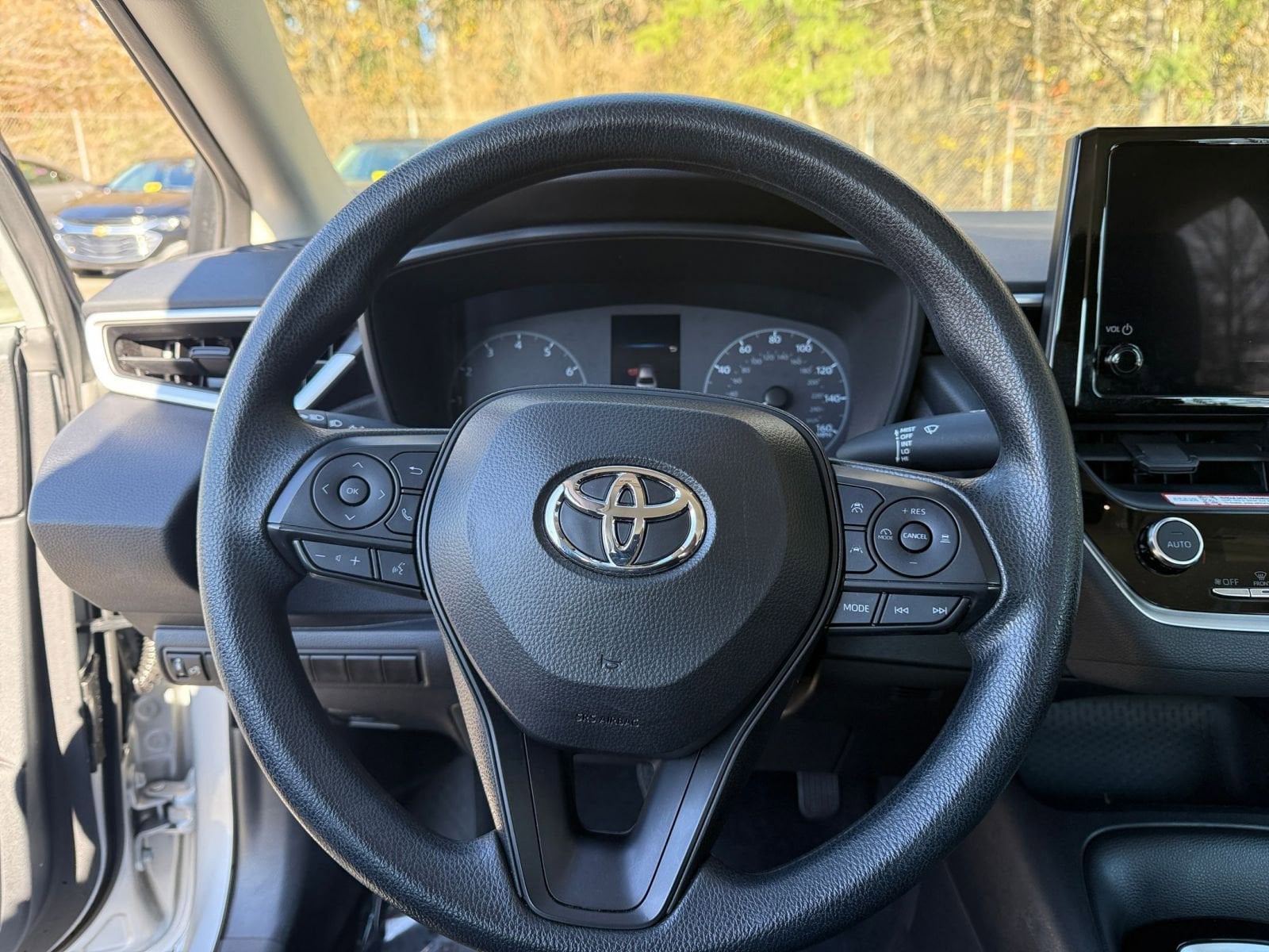 Thumbnail: 2025 Toyota Corolla - 28