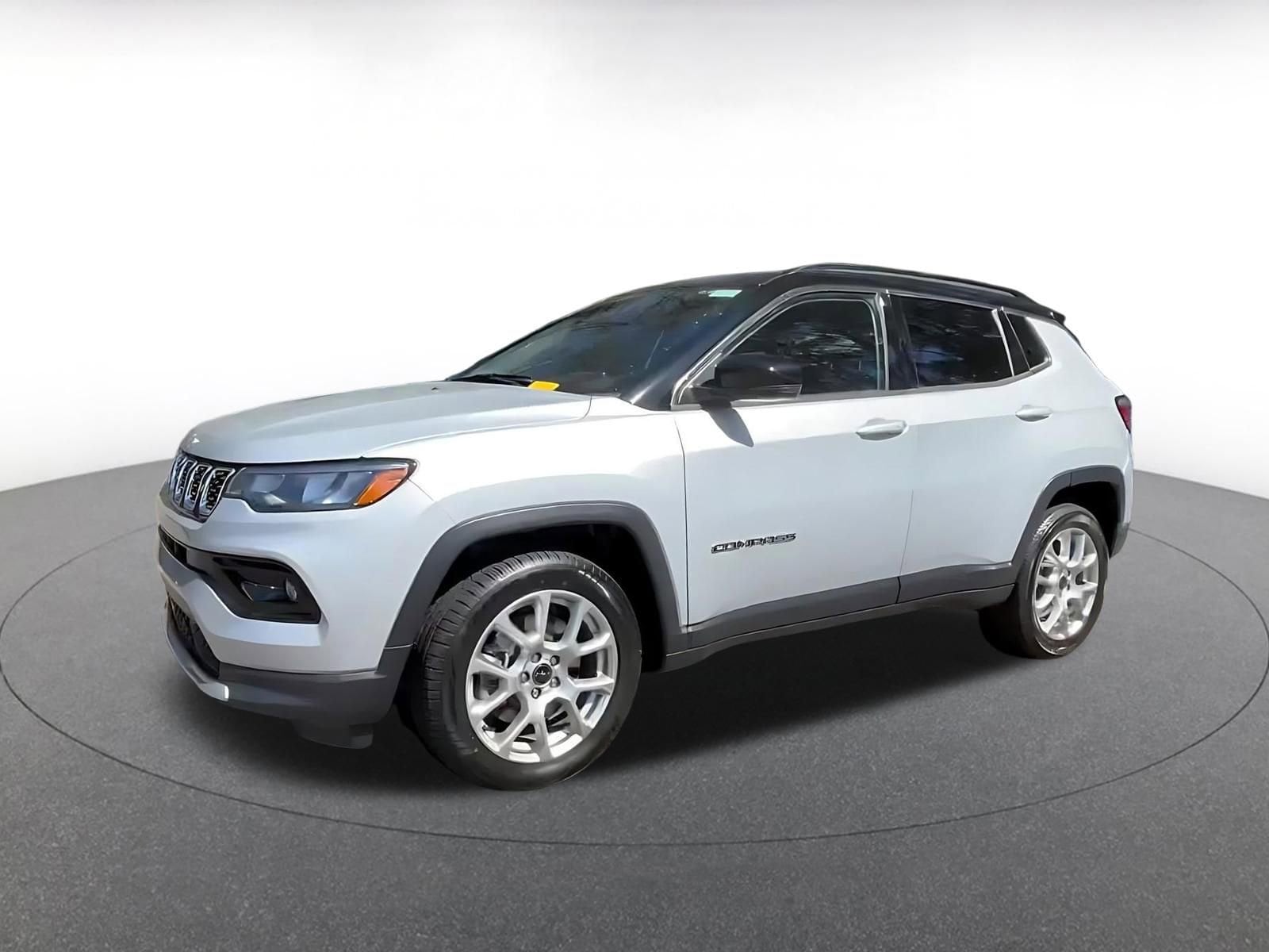 Thumbnail: 2025 Jeep Compass - 8