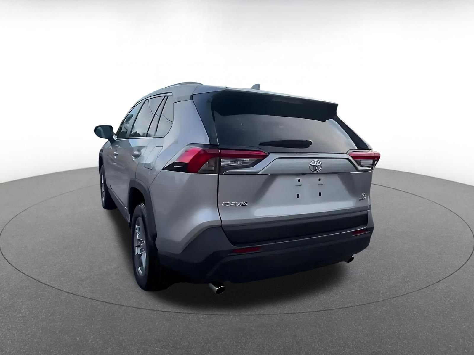 Thumbnail: 2025 Toyota RAV4 - 11