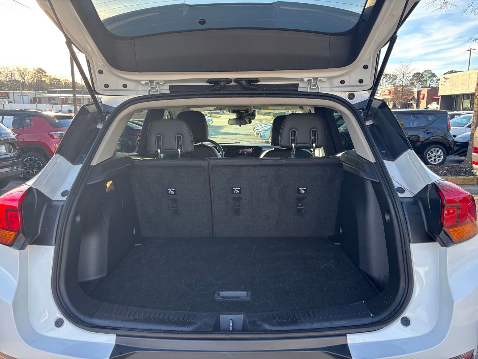 Thumbnail: 2025 Buick Encore GX - 31