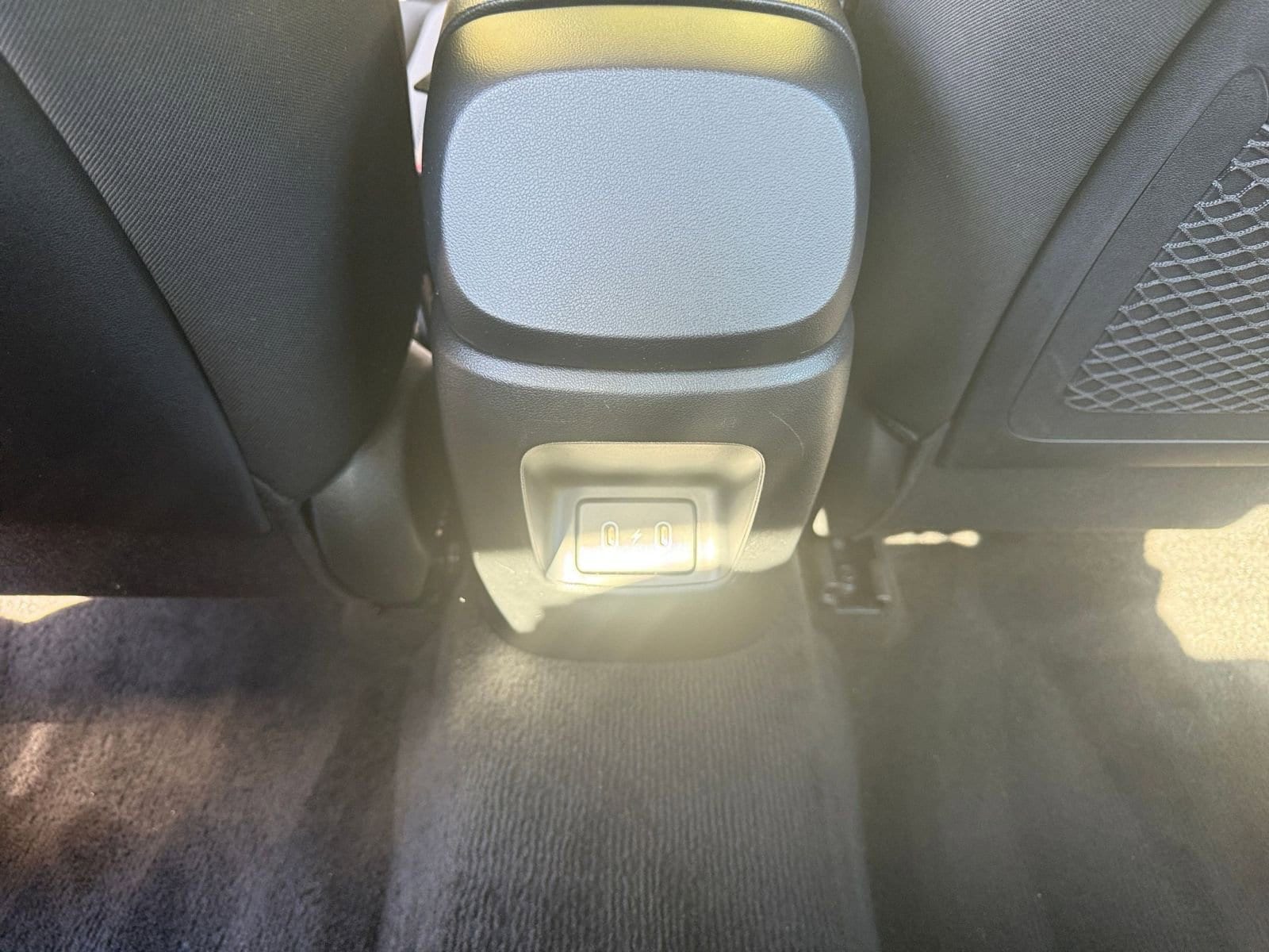 Thumbnail: 2025 Hyundai Elantra - 35