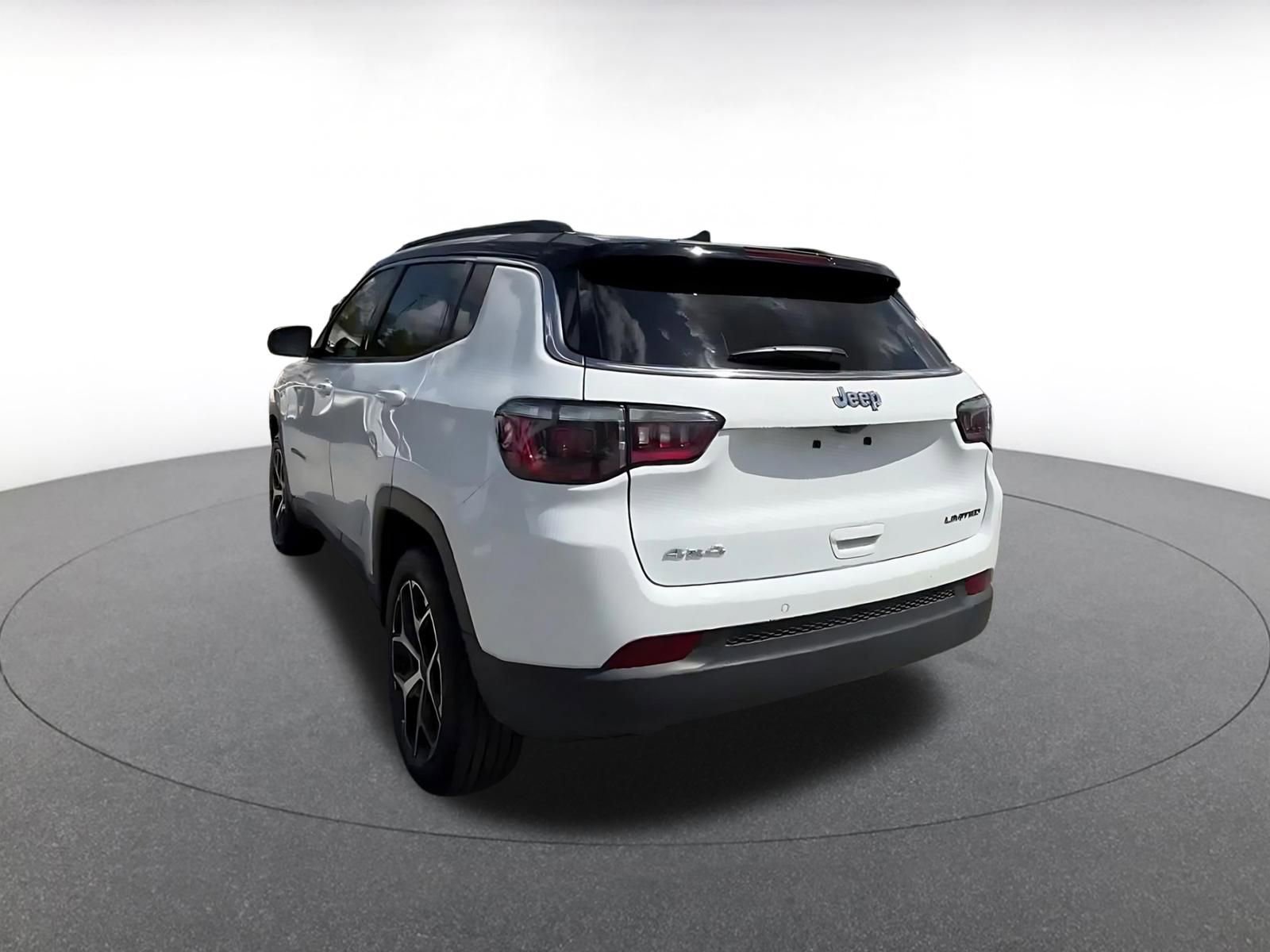 Thumbnail: 2025 Jeep Compass - 11