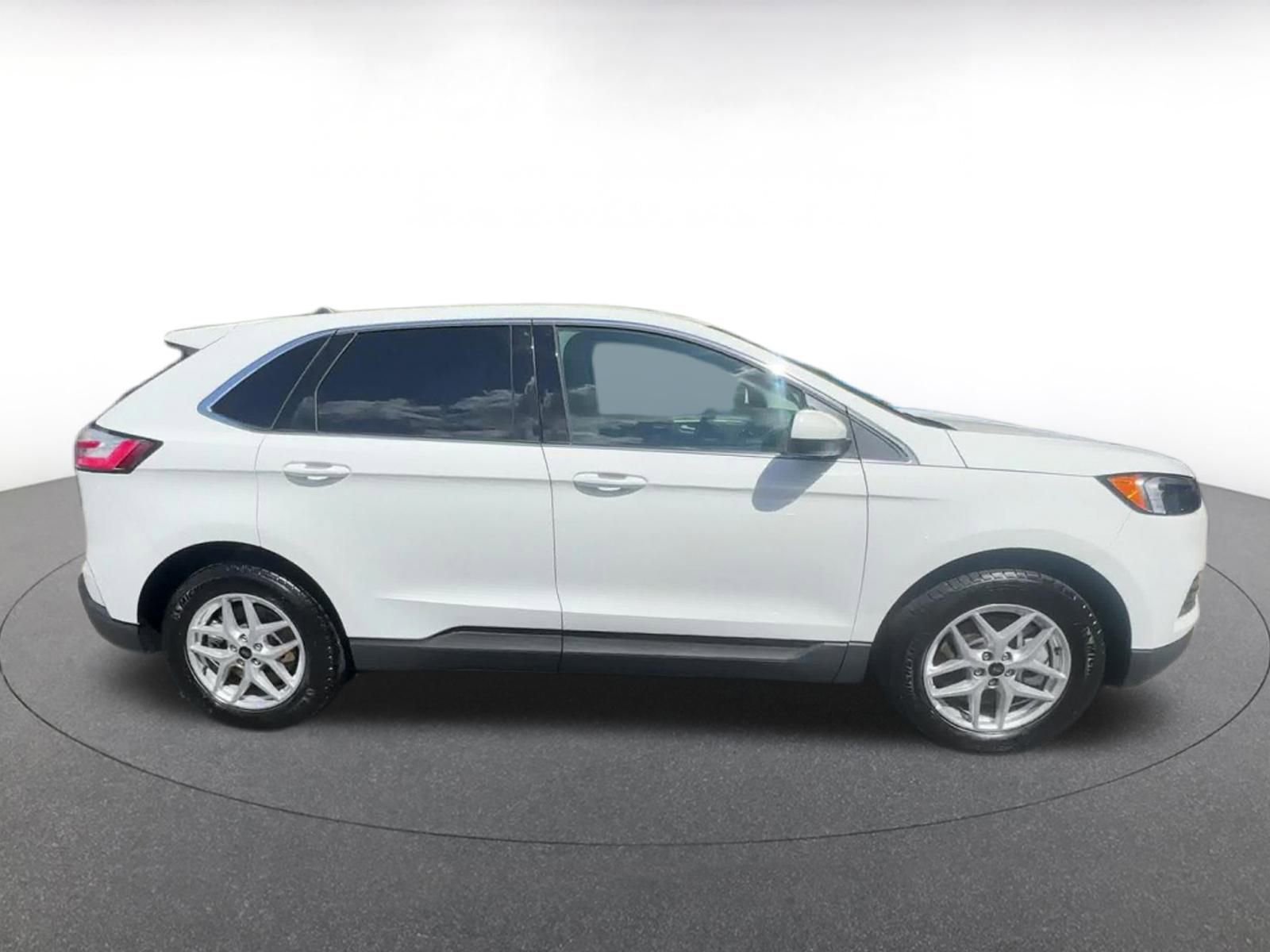 Thumbnail: 2024 Ford Edge - 16