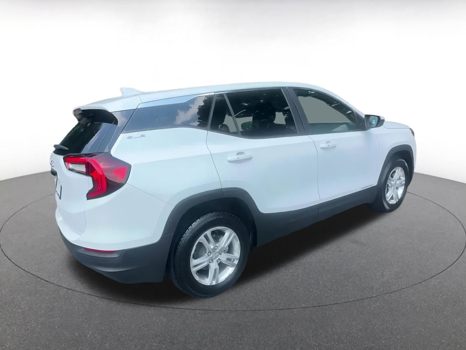 Thumbnail: 2024 GMC Terrain - 14