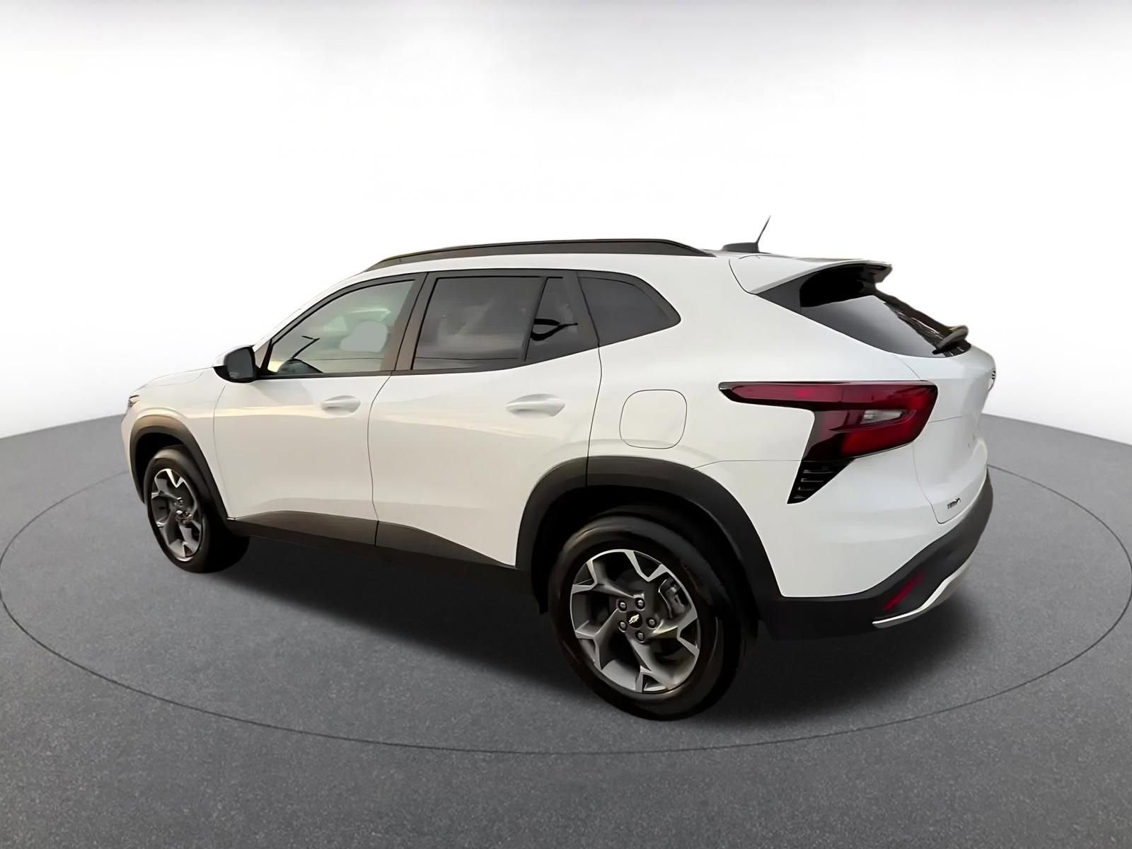 Thumbnail: 2025 Chevrolet Trax - 10