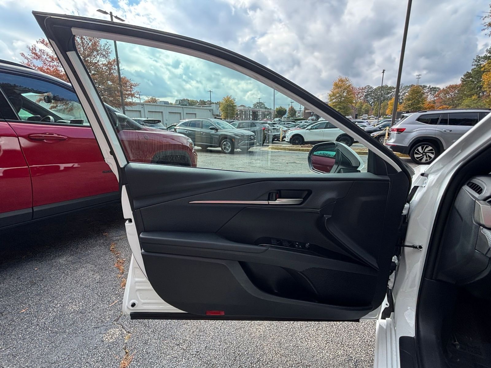 Thumbnail: 2025 Toyota Camry - 20