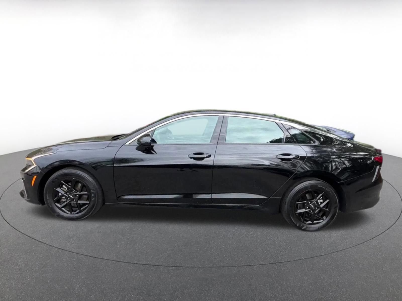 Thumbnail: 2025 Kia K5 - 9