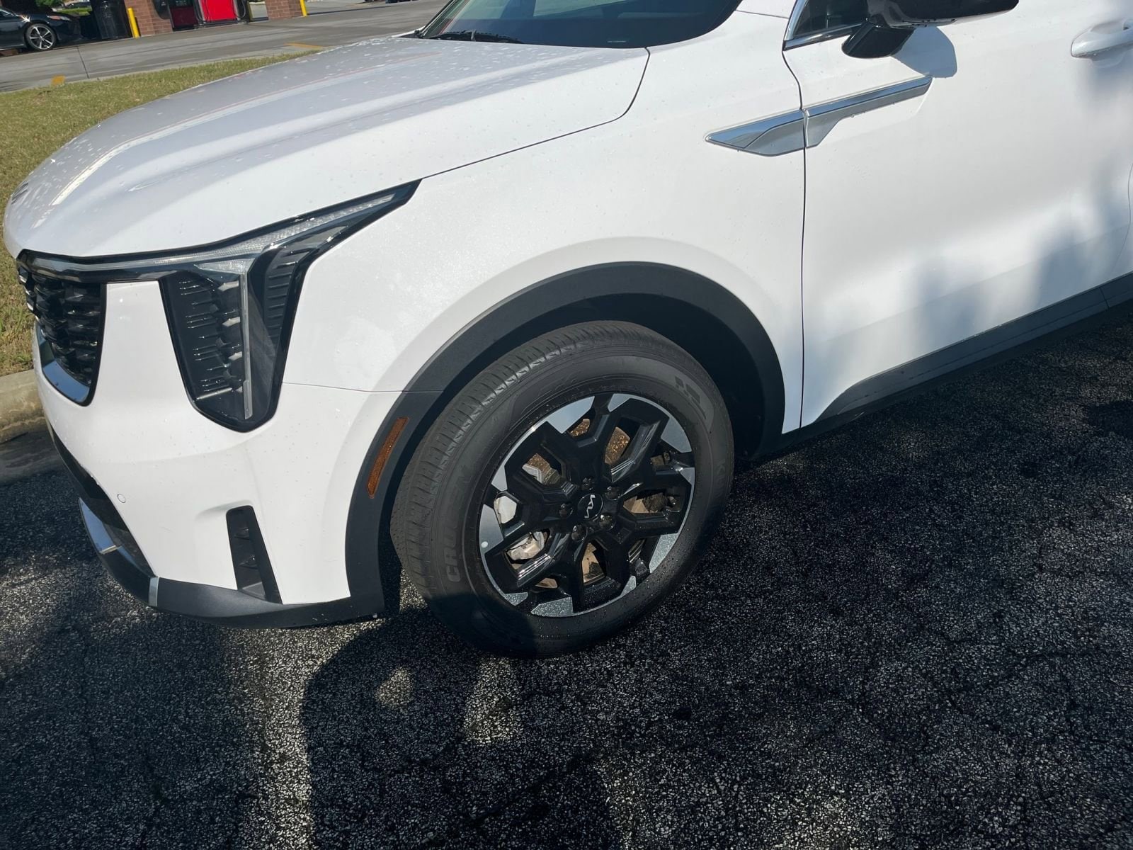 2024 Kia Sorento S 10