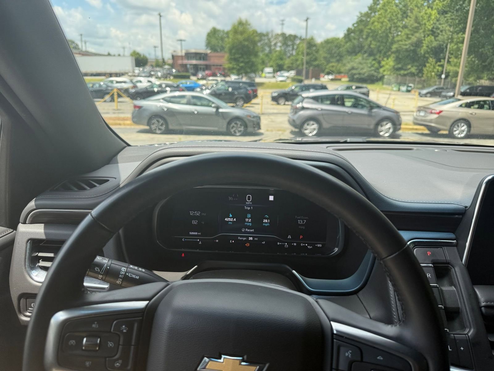 Thumbnail: 2023 Chevrolet Tahoe - 34
