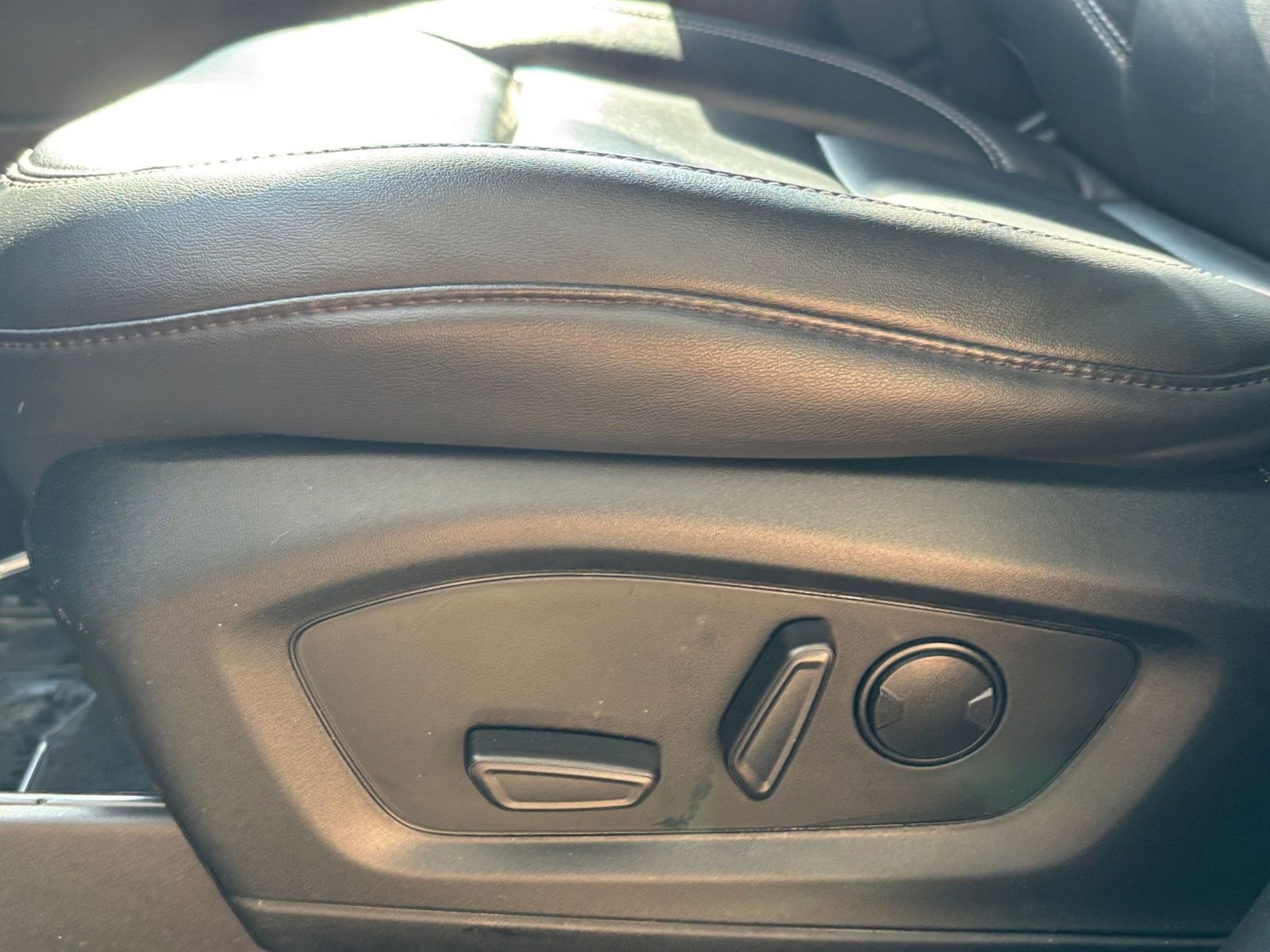 Thumbnail: 2024 Ford Explorer - 22