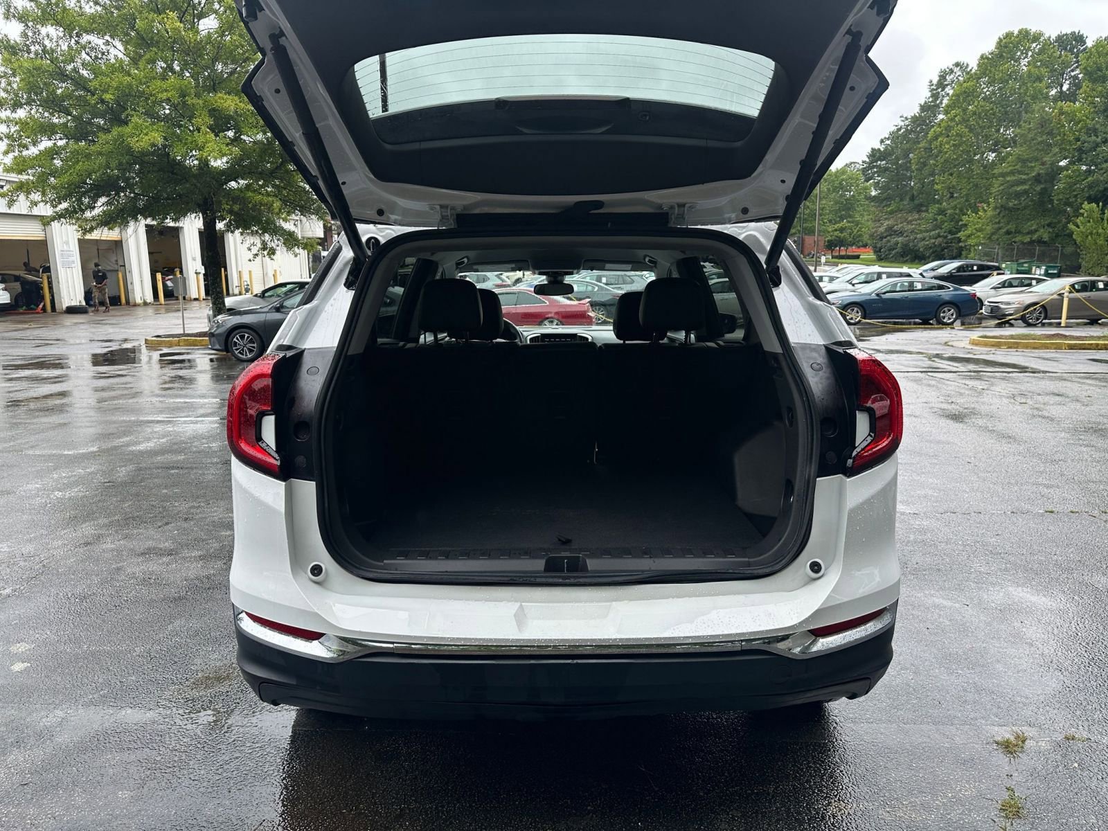 Thumbnail: 2024 GMC Terrain - 32