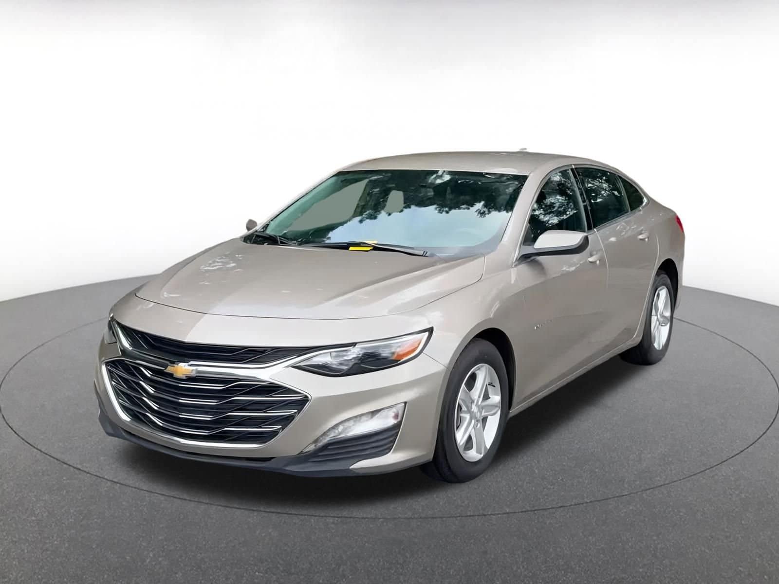 Thumbnail: 2024 Chevrolet Malibu - 6