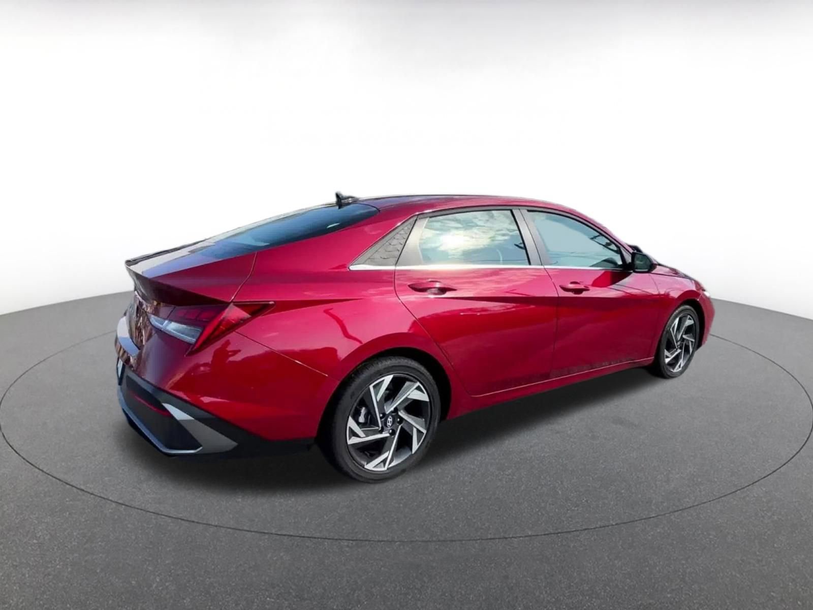 Thumbnail: 2025 Hyundai Elantra - 15