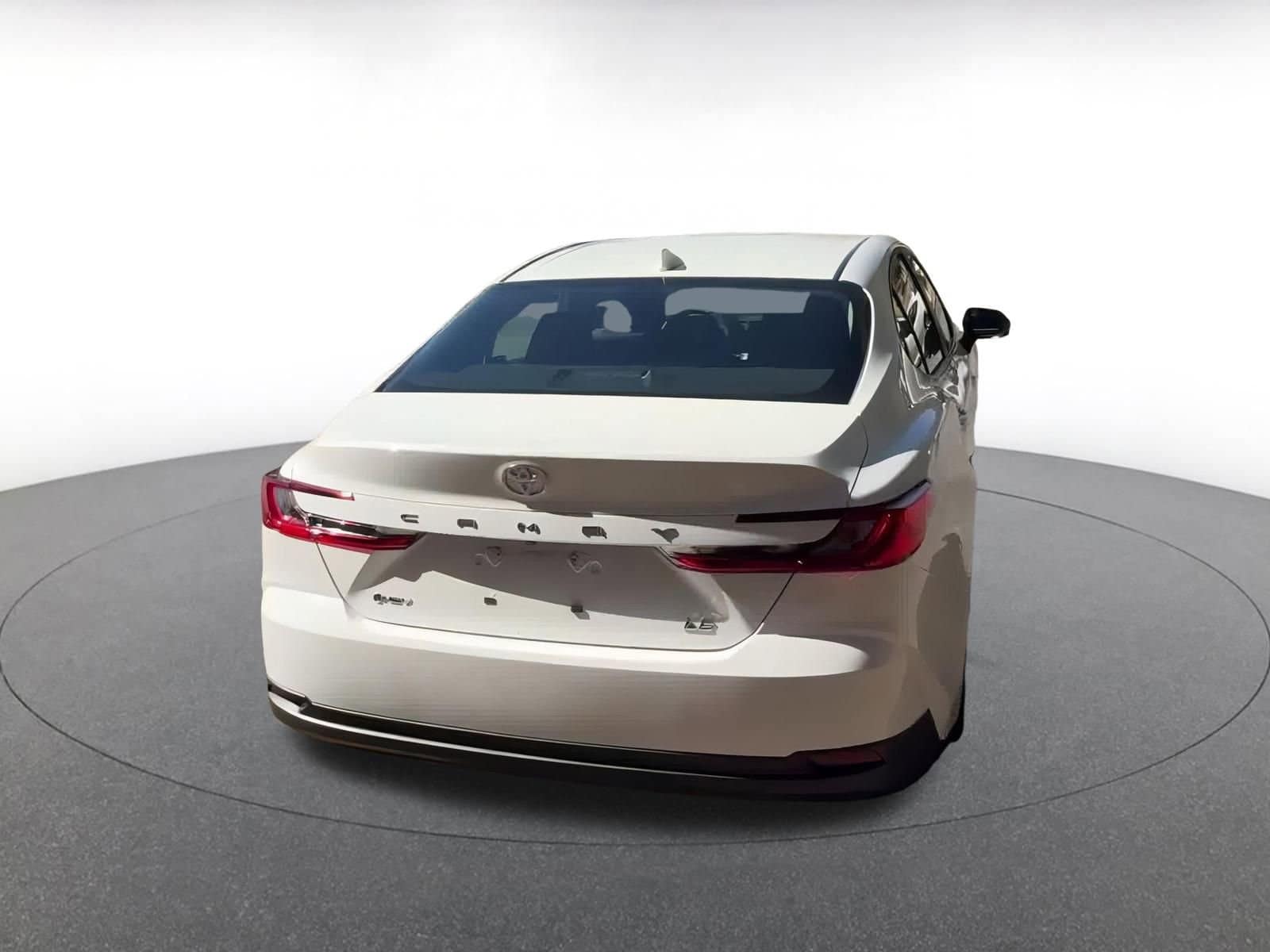 Thumbnail: 2025 Toyota Camry - 15