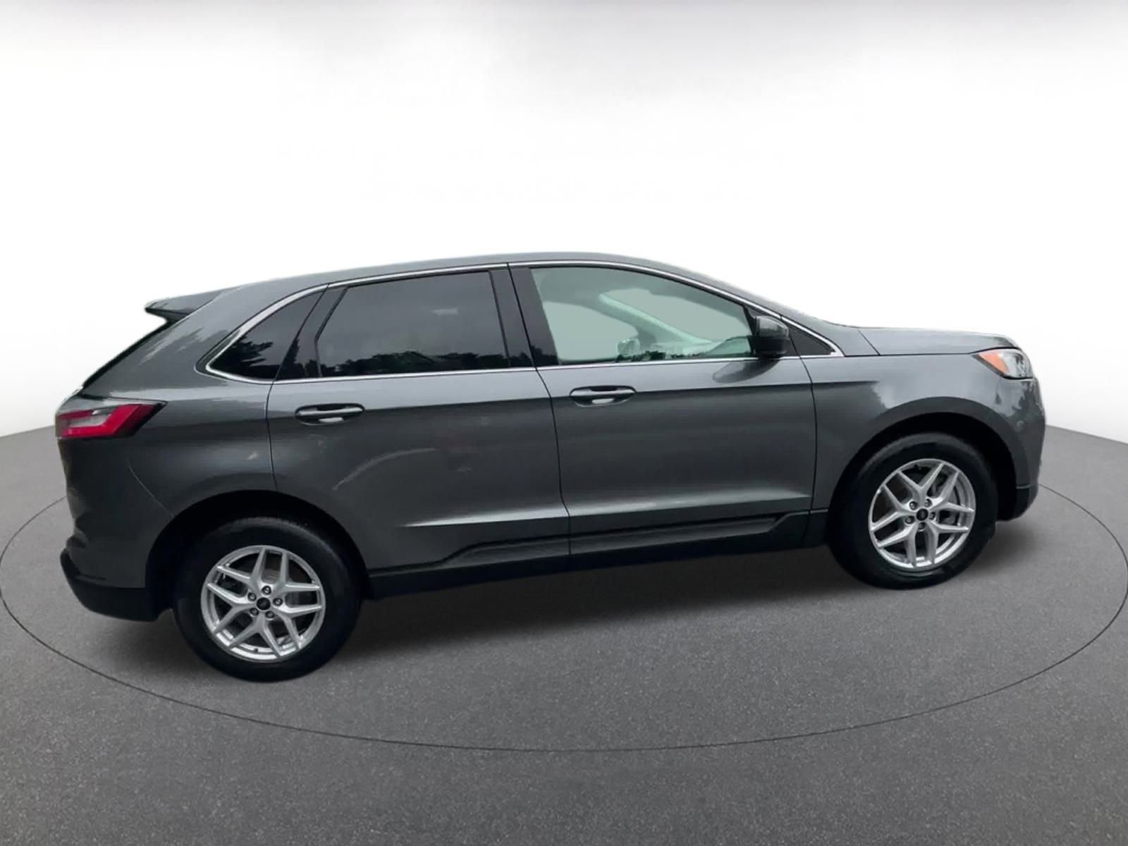 Thumbnail: 2024 Ford Edge - 16