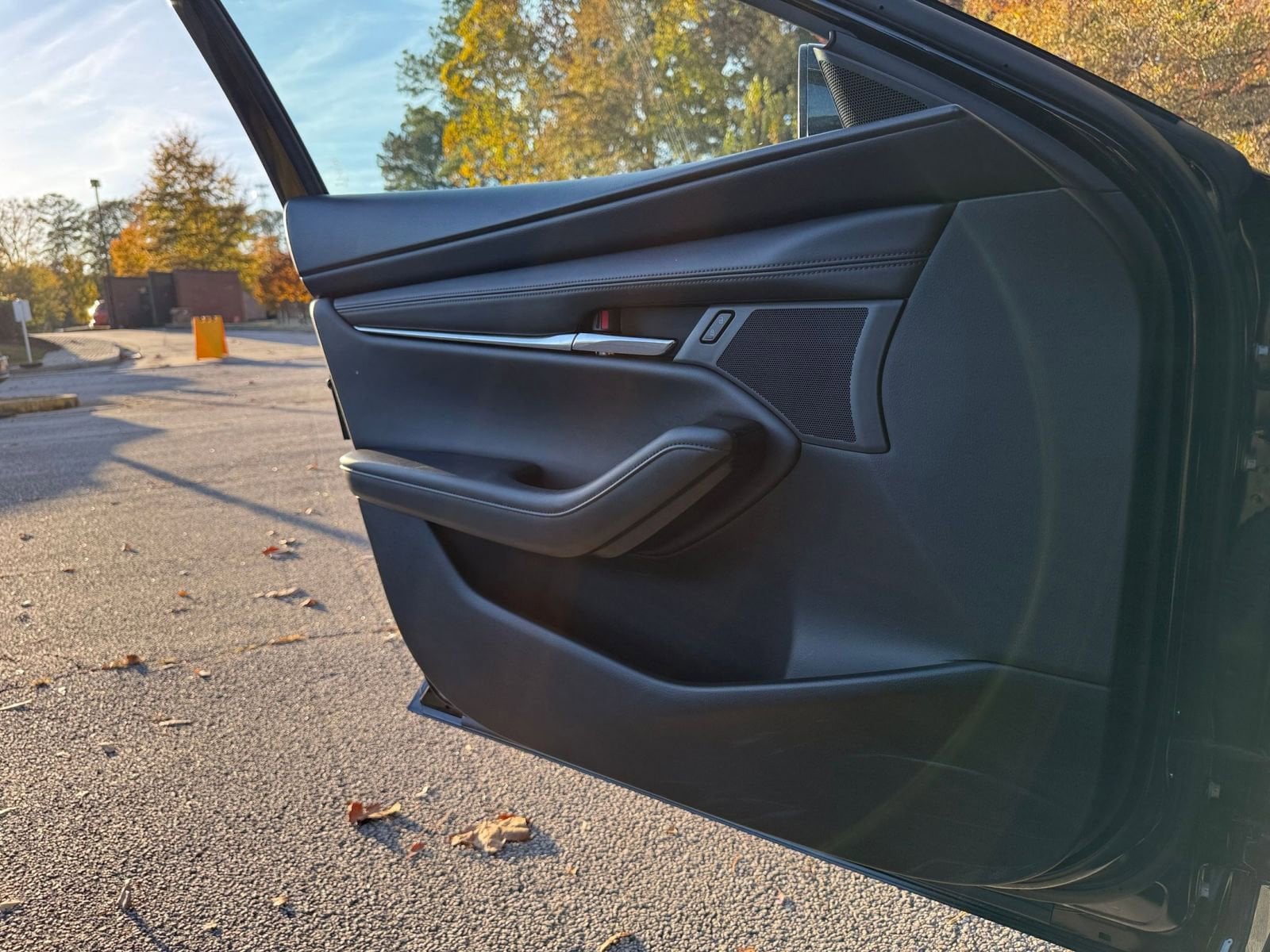 Thumbnail: 2025 Mazda Mazda3 - 20