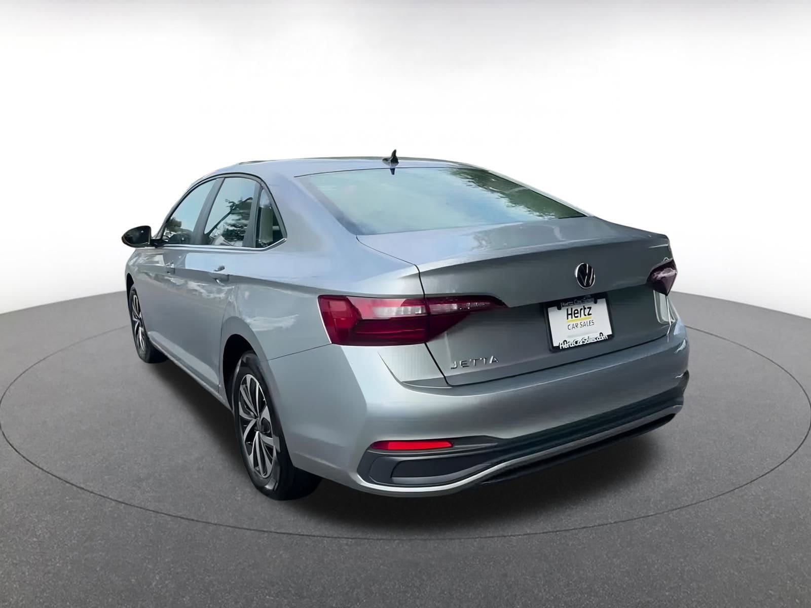 Thumbnail: 2024 Volkswagen Jetta - 11