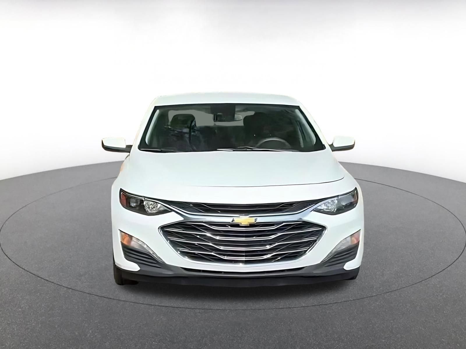 Thumbnail: 2023 Chevrolet Malibu - 4
