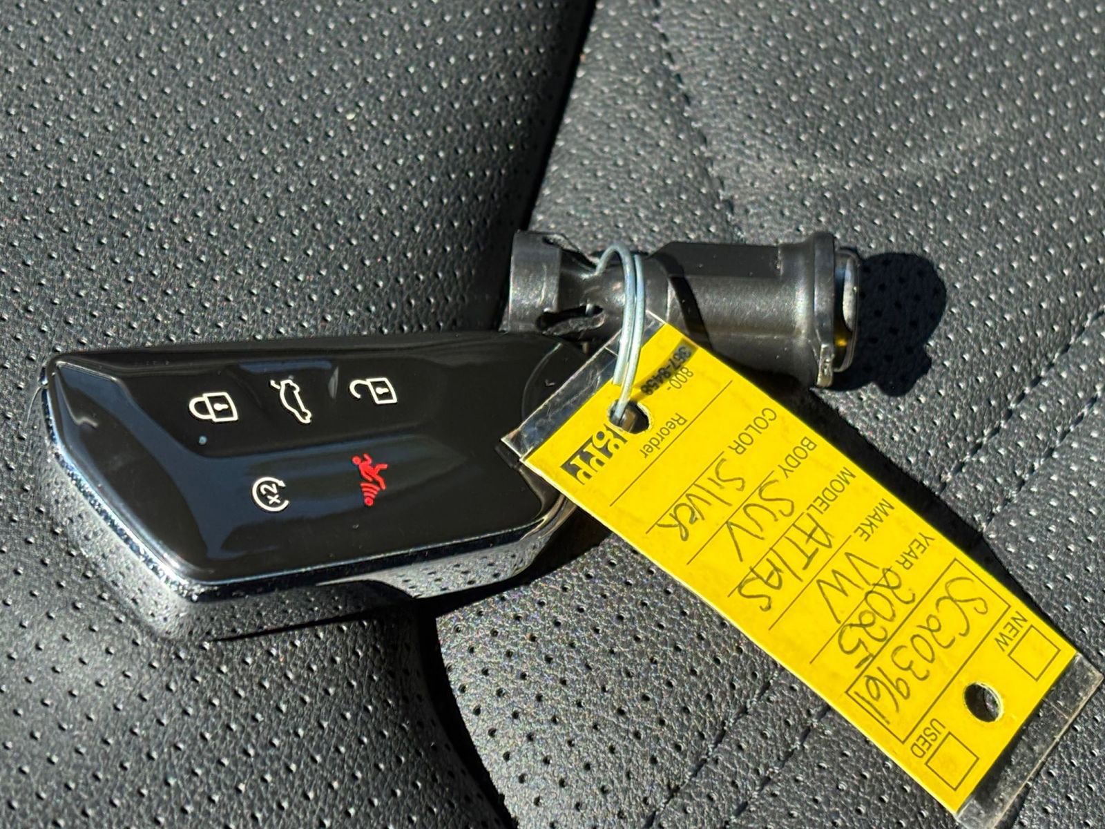 Thumbnail: 2025 Volkswagen Atlas - 21