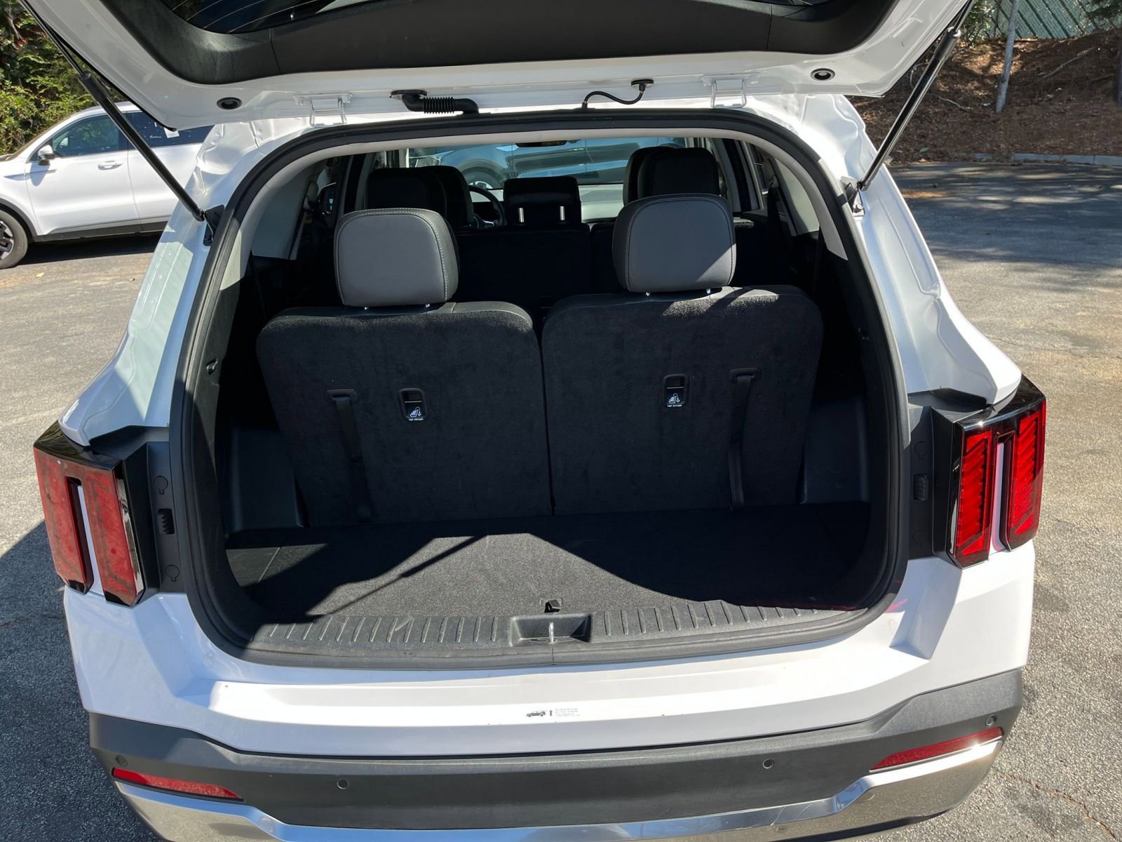 2024 Kia Sorento S 33