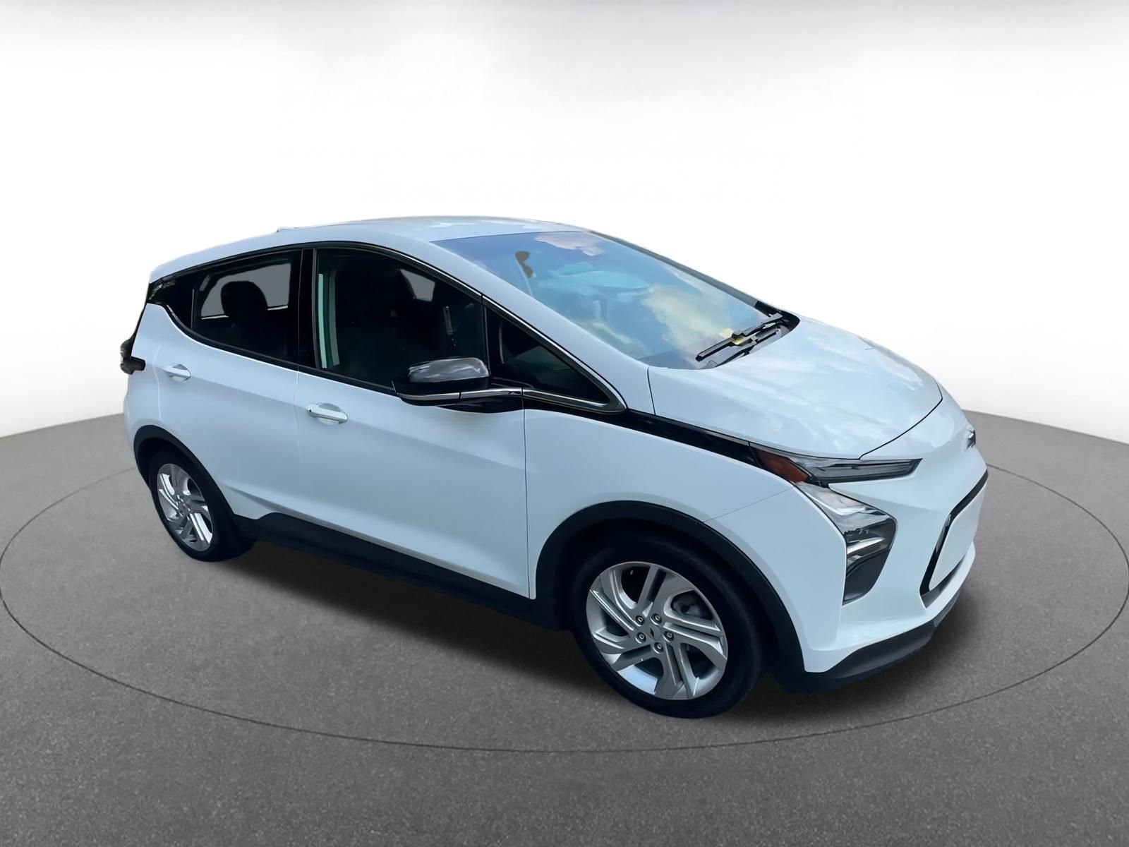 Thumbnail: 2023 Chevrolet Bolt EV - 2
