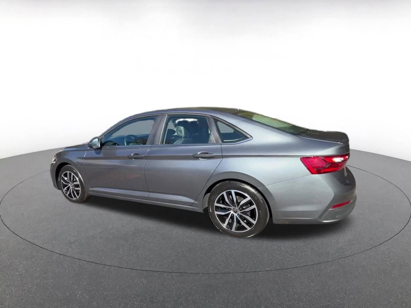 Thumbnail: 2025 Volkswagen Jetta - 10