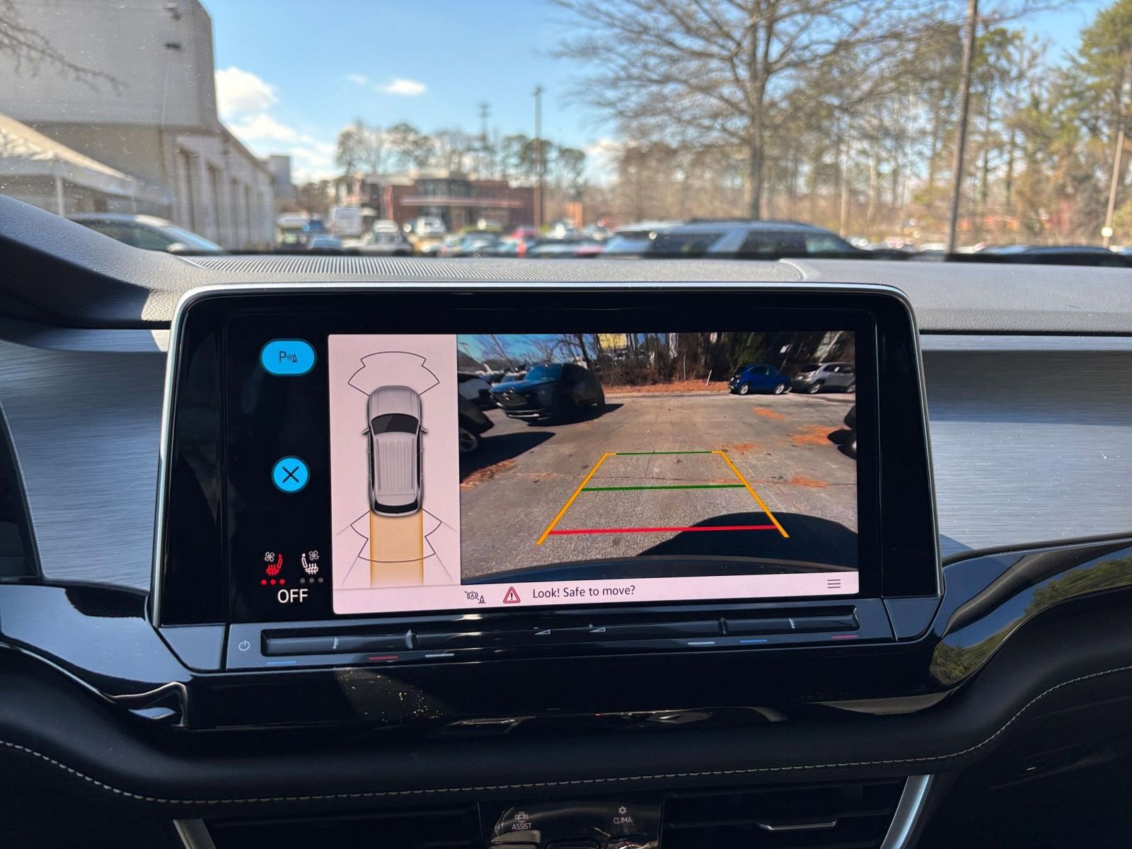 Thumbnail: 2025 Volkswagen Atlas - 25