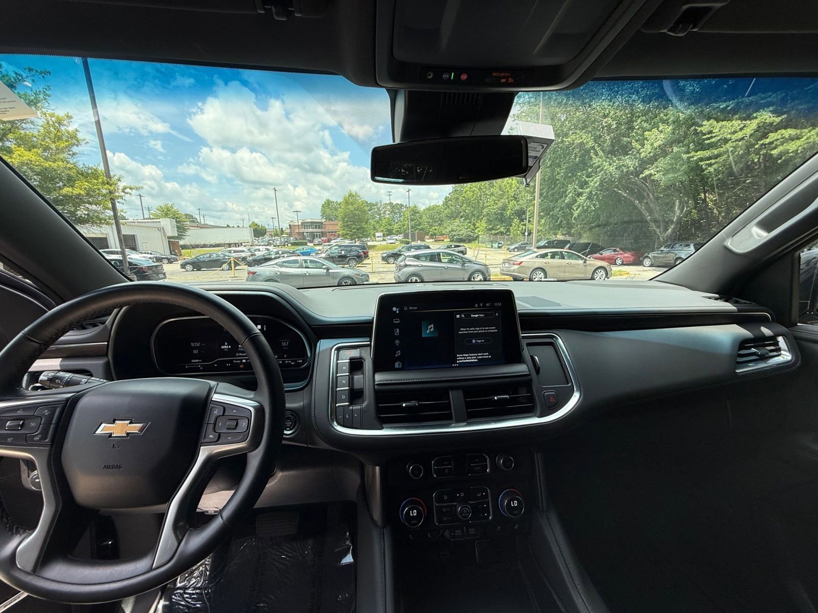 Thumbnail: 2023 Chevrolet Tahoe - 33