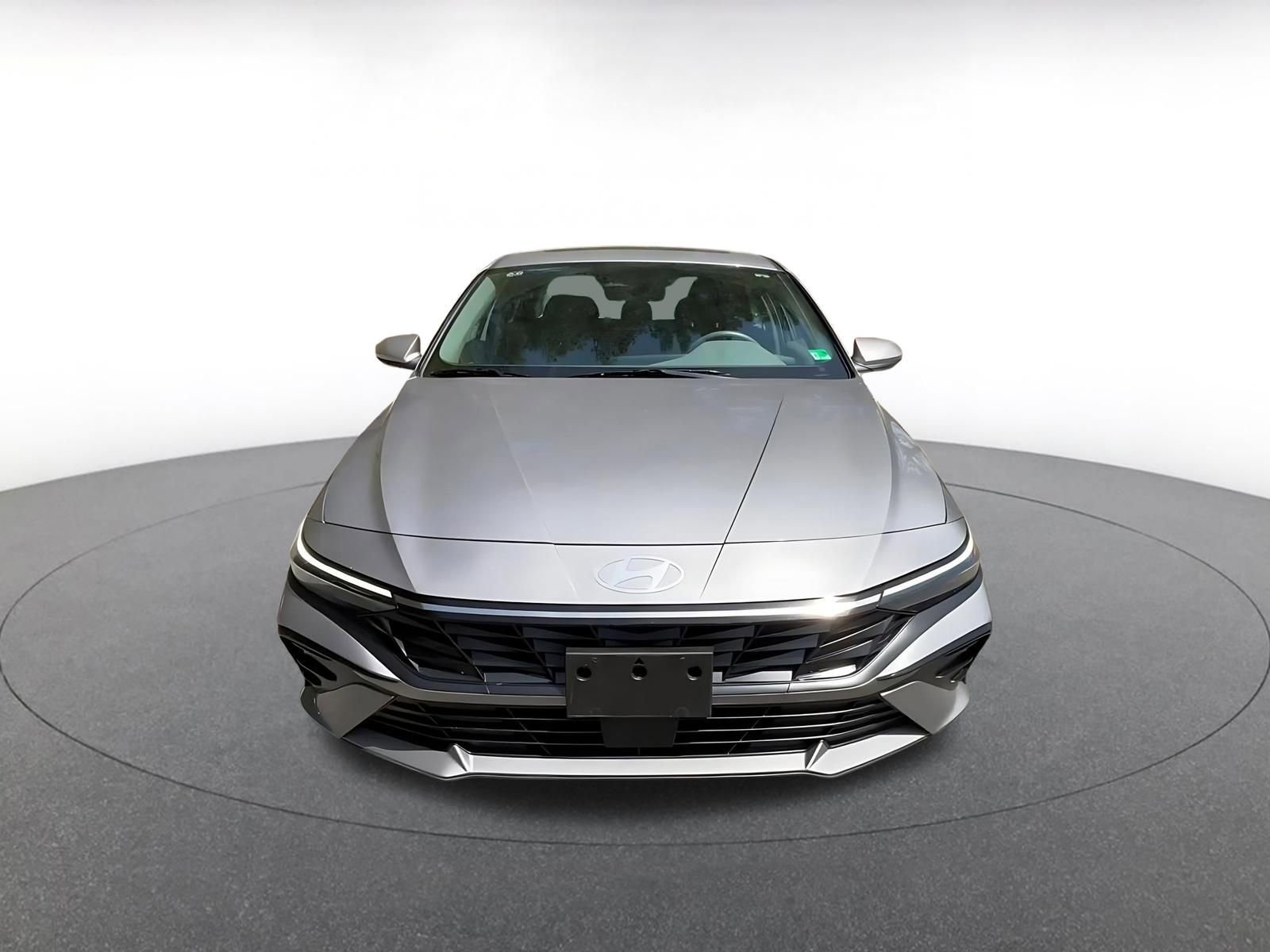 Thumbnail: 2025 Hyundai Elantra - 4